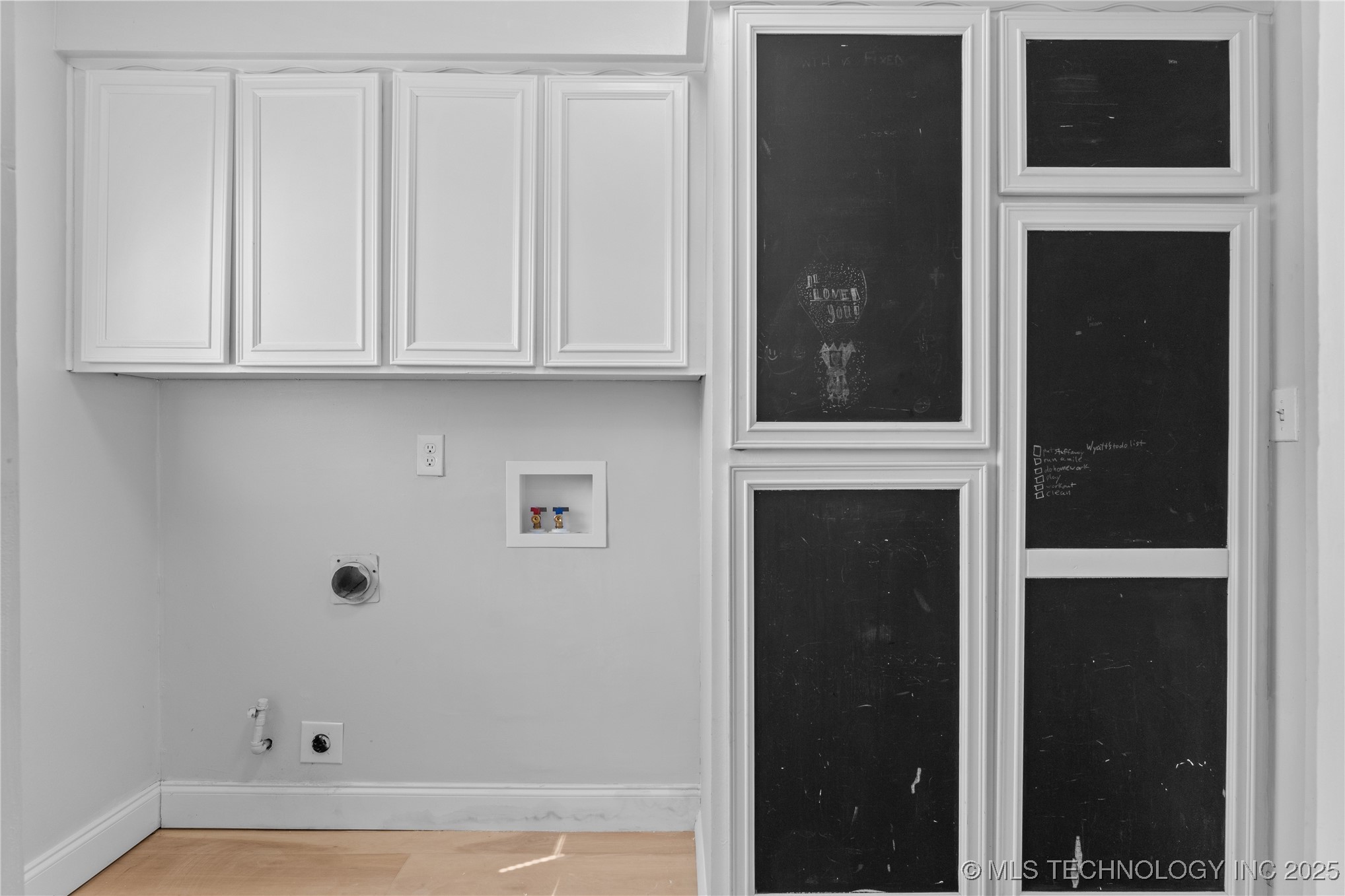 9126 E 38th Street Property Photo 17