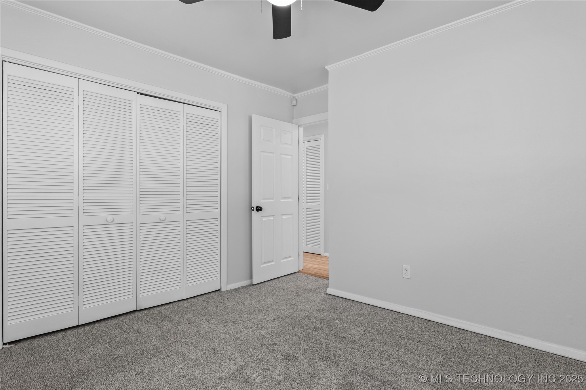 9126 E 38th Street Property Photo 27