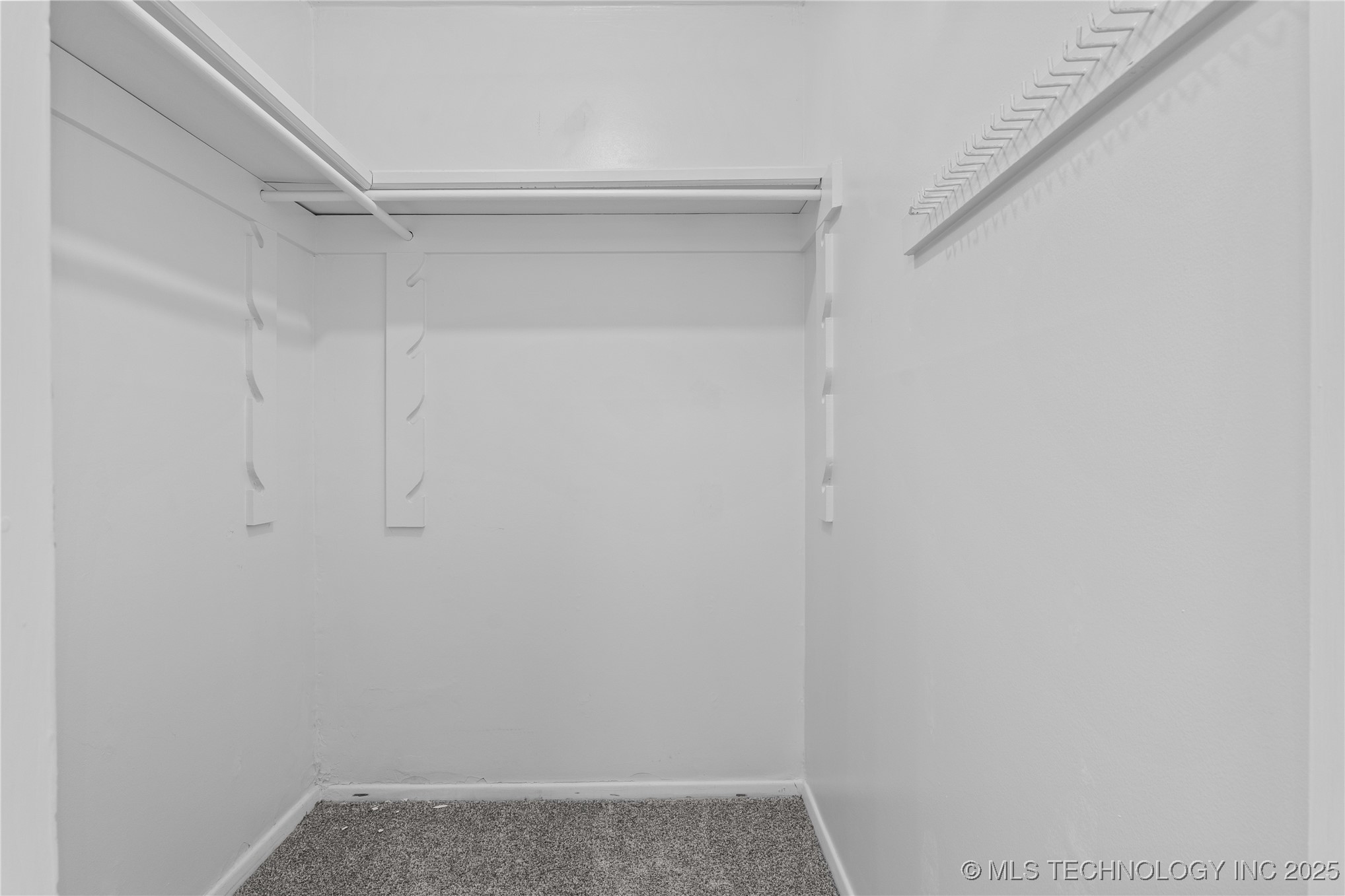 9126 E 38th Street Property Photo 34