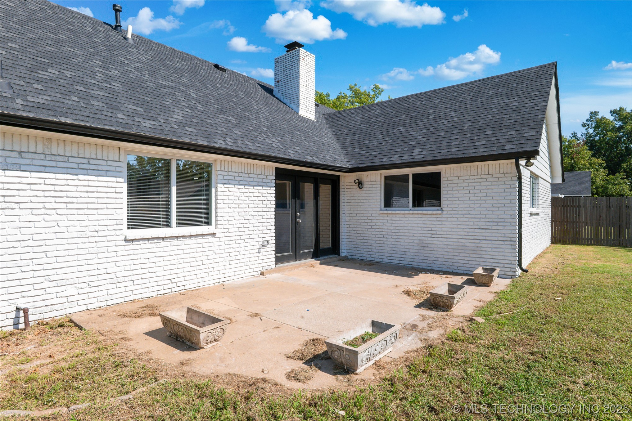 9126 E 38th Street Property Photo 39