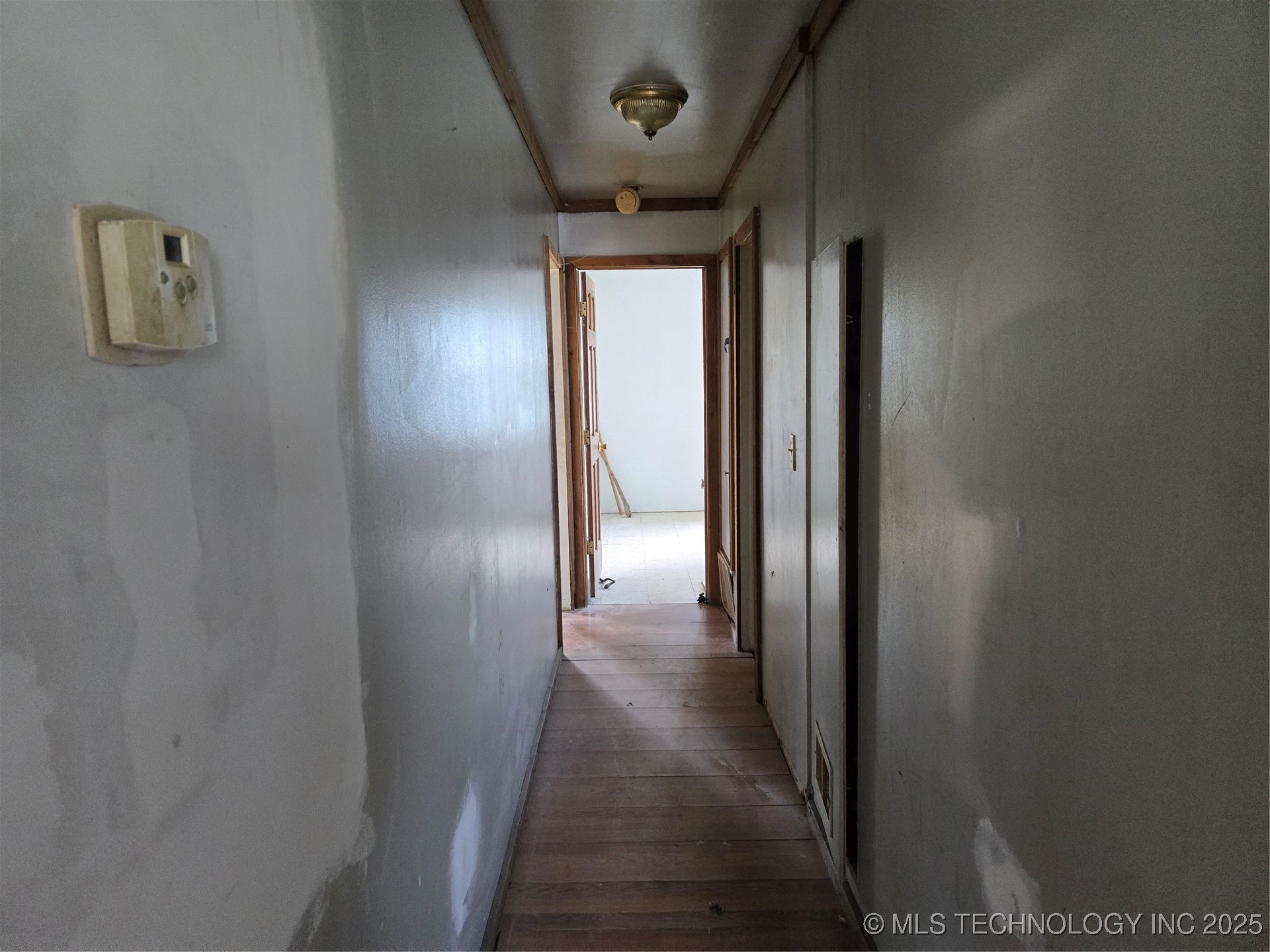 299 W Cherry Avenue Property Photo 11