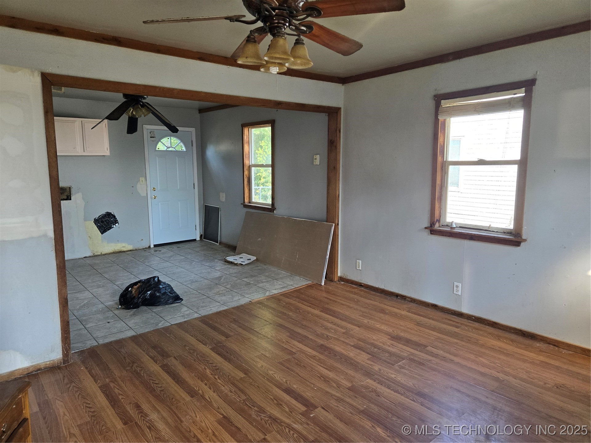 299 W Cherry Avenue Property Photo 14