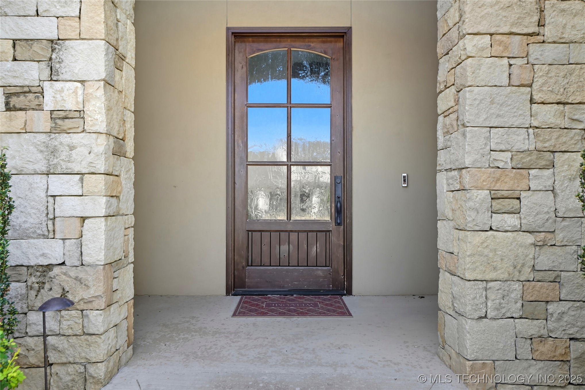 13230 S 66th Place Property Photo 3