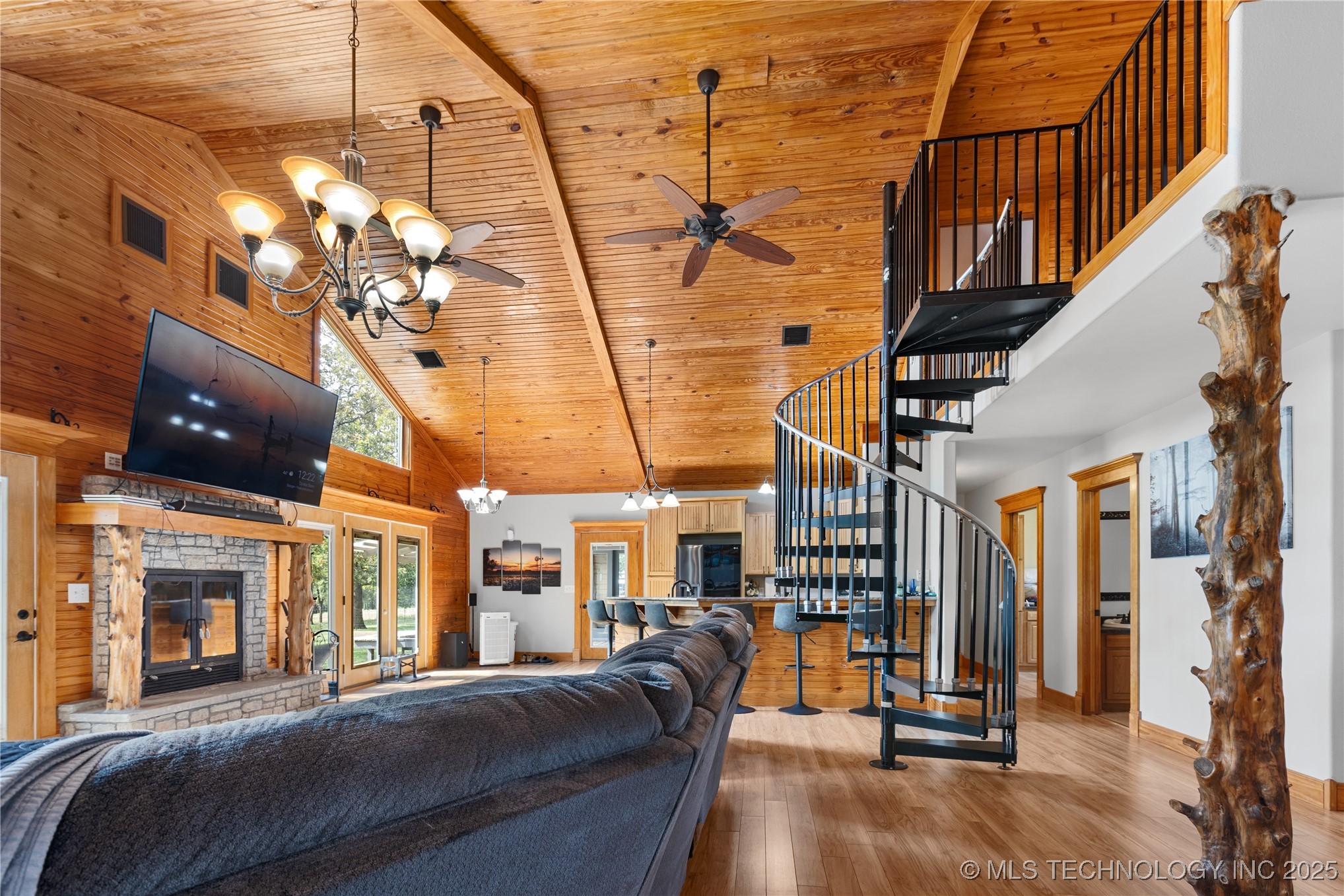 16762 E 380 Road Property Photo 7