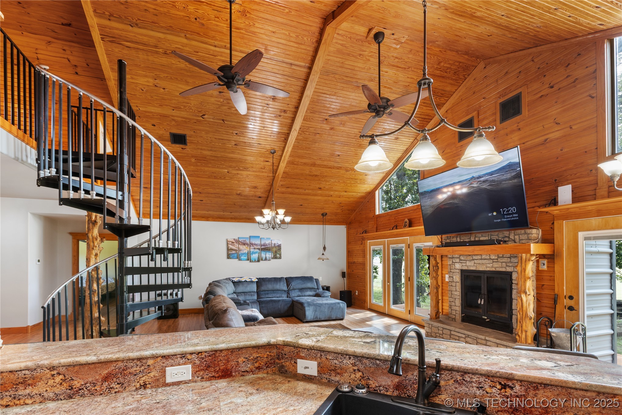 16762 E 380 Road Property Photo 9