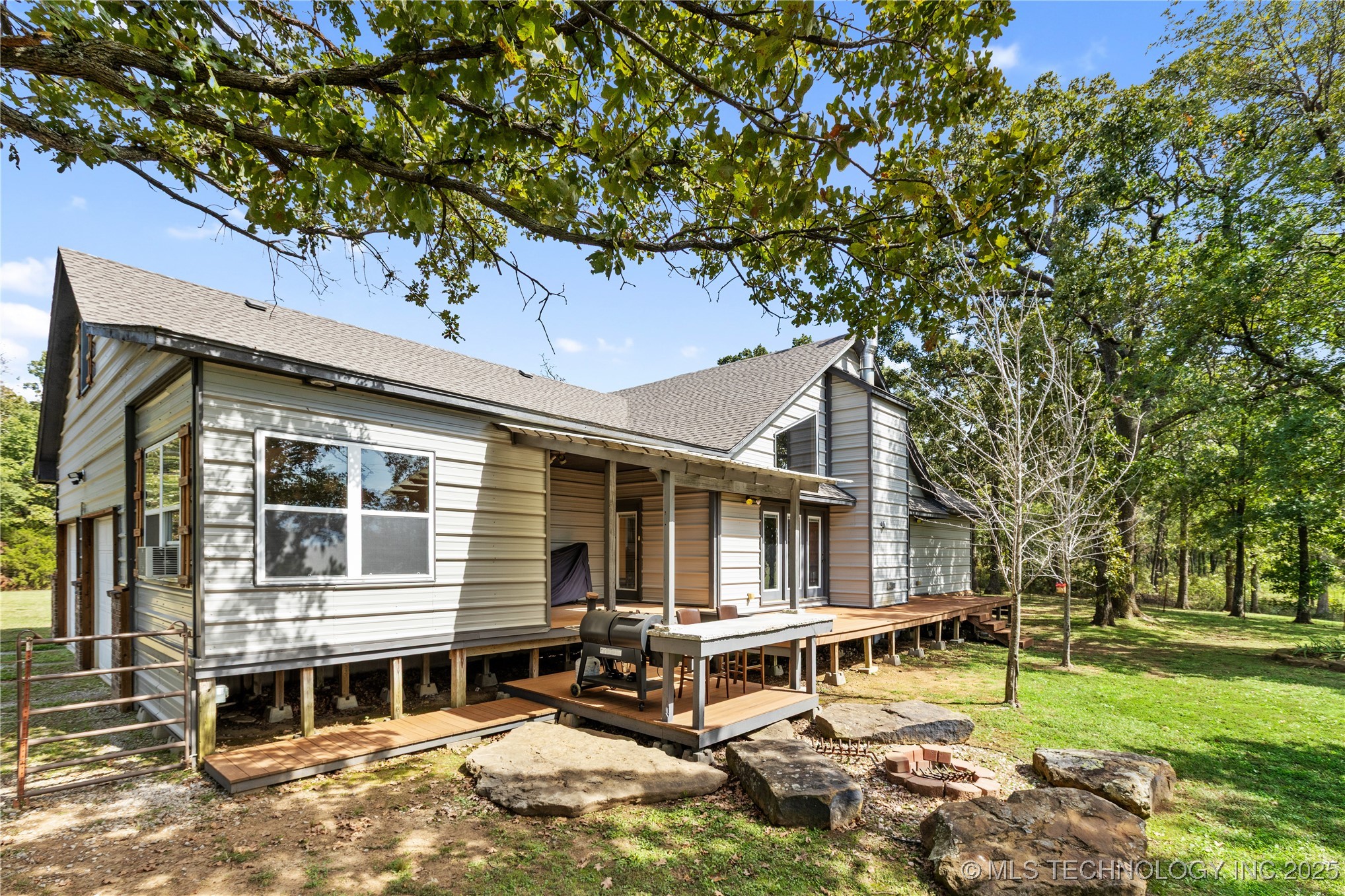 16762 E 380 Road Property Photo 25