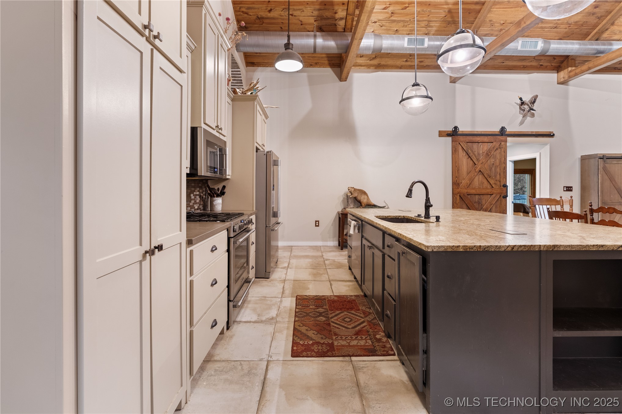 15630 S Bee Emet Road Property Photo 8