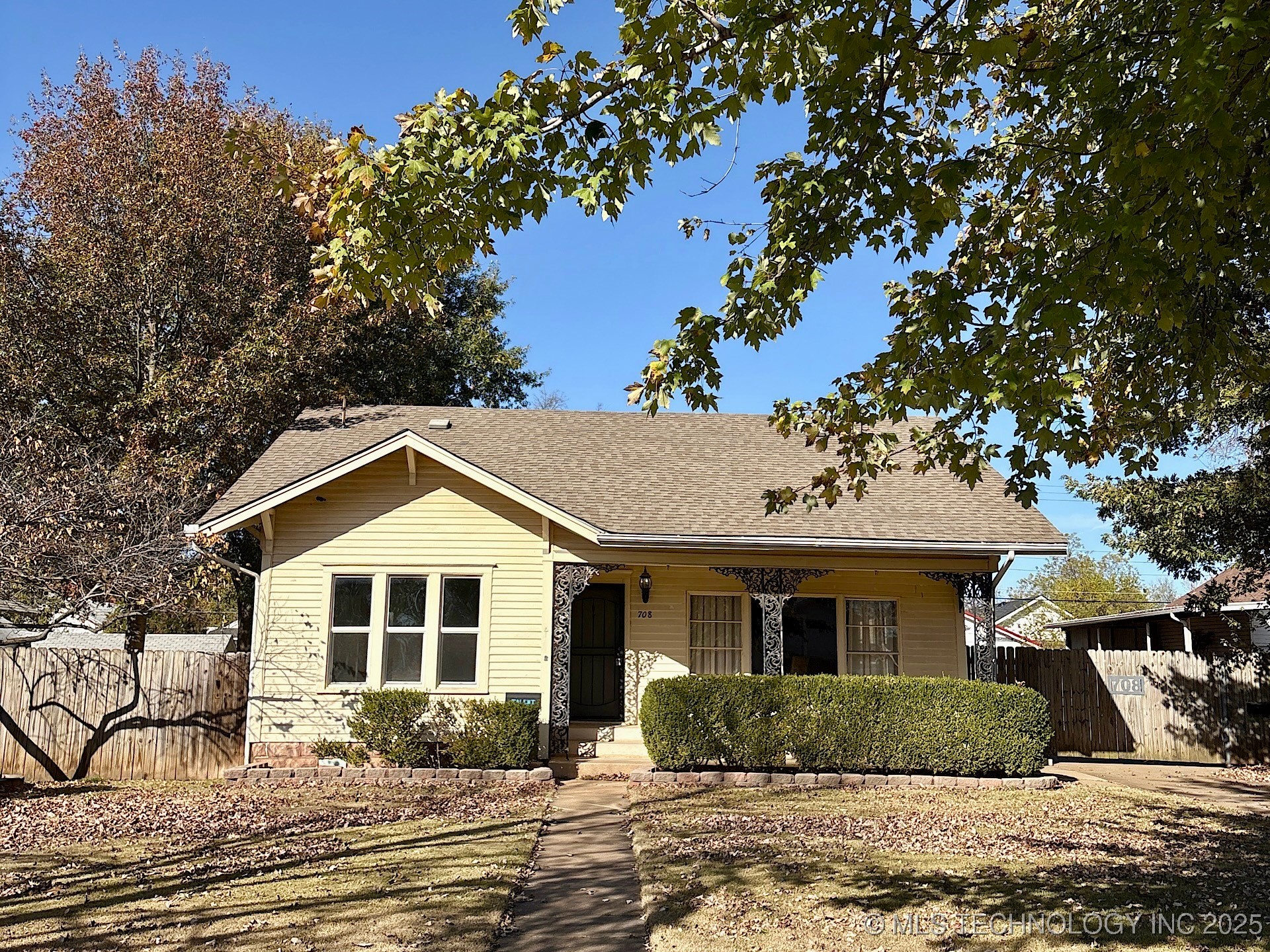 708 E Broadway Avenue Property Photo 2