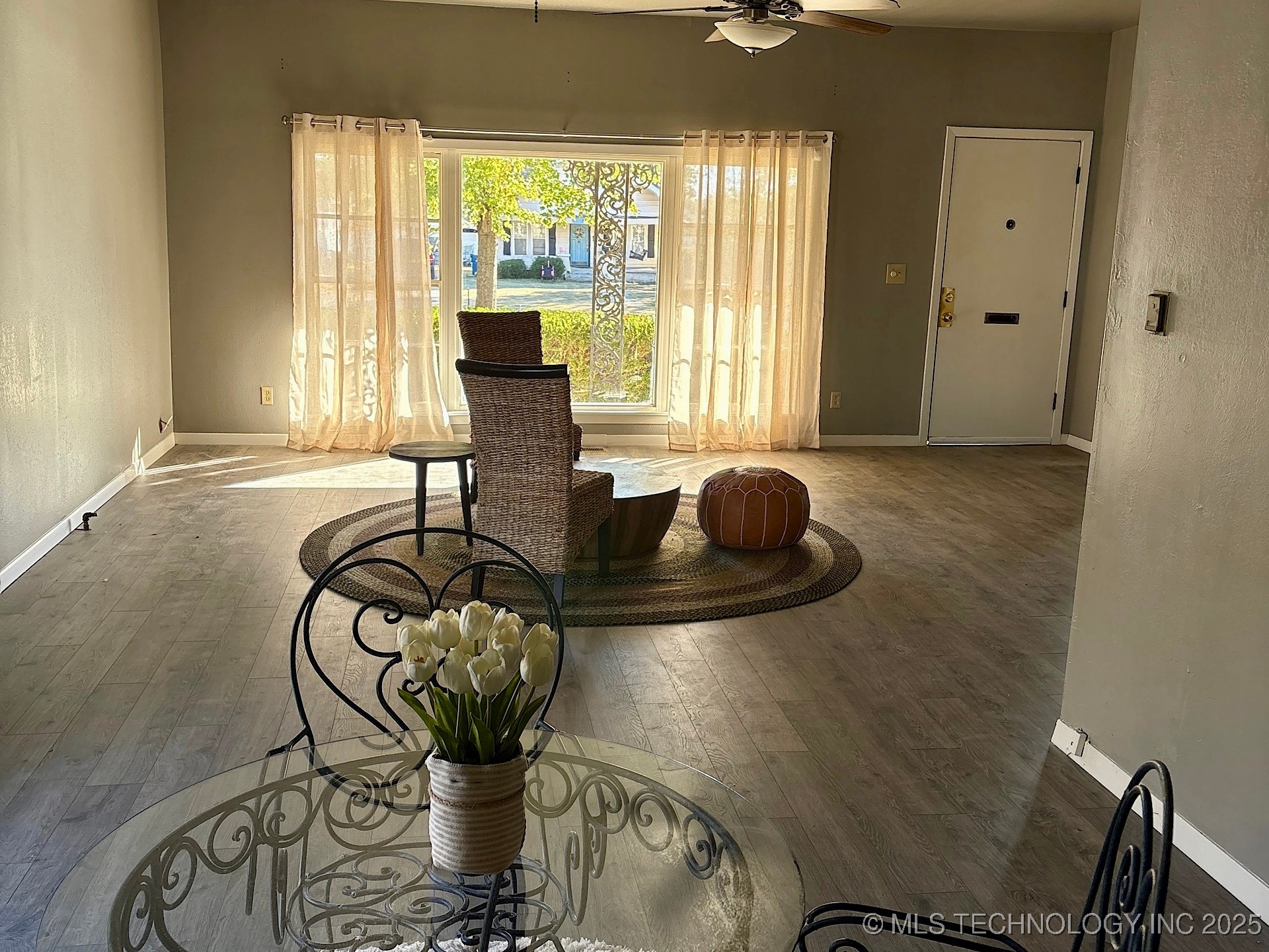 708 E Broadway Avenue Property Photo 19