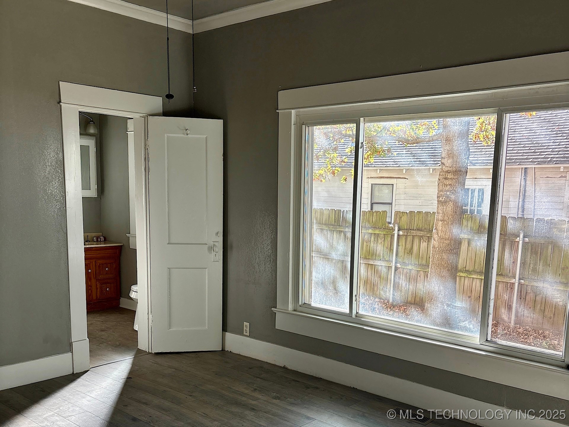 708 E Broadway Avenue Property Photo 29