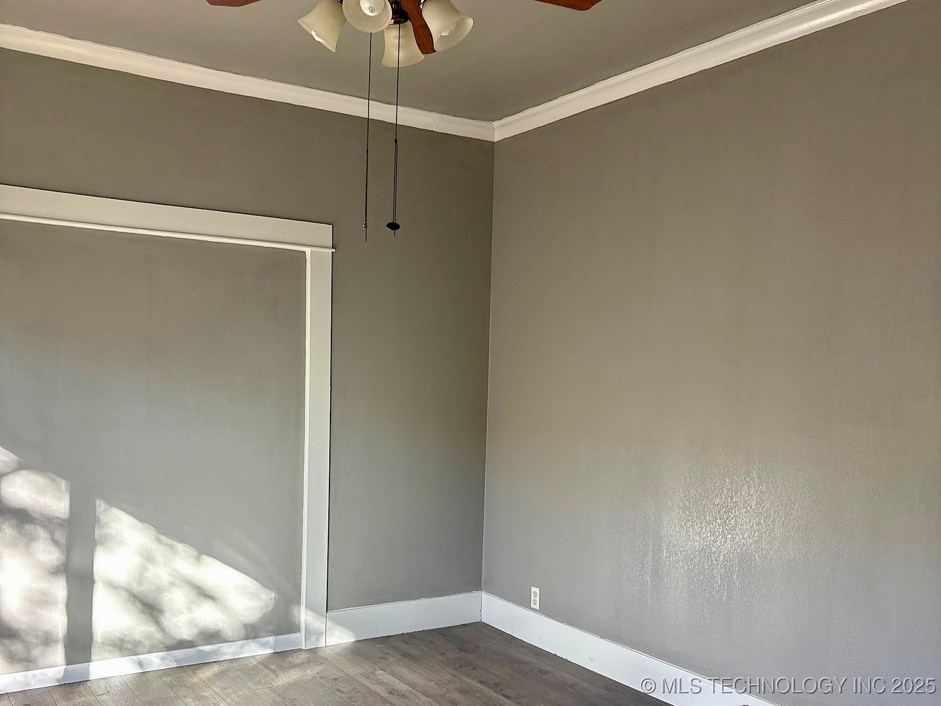 708 E Broadway Avenue Property Photo 33