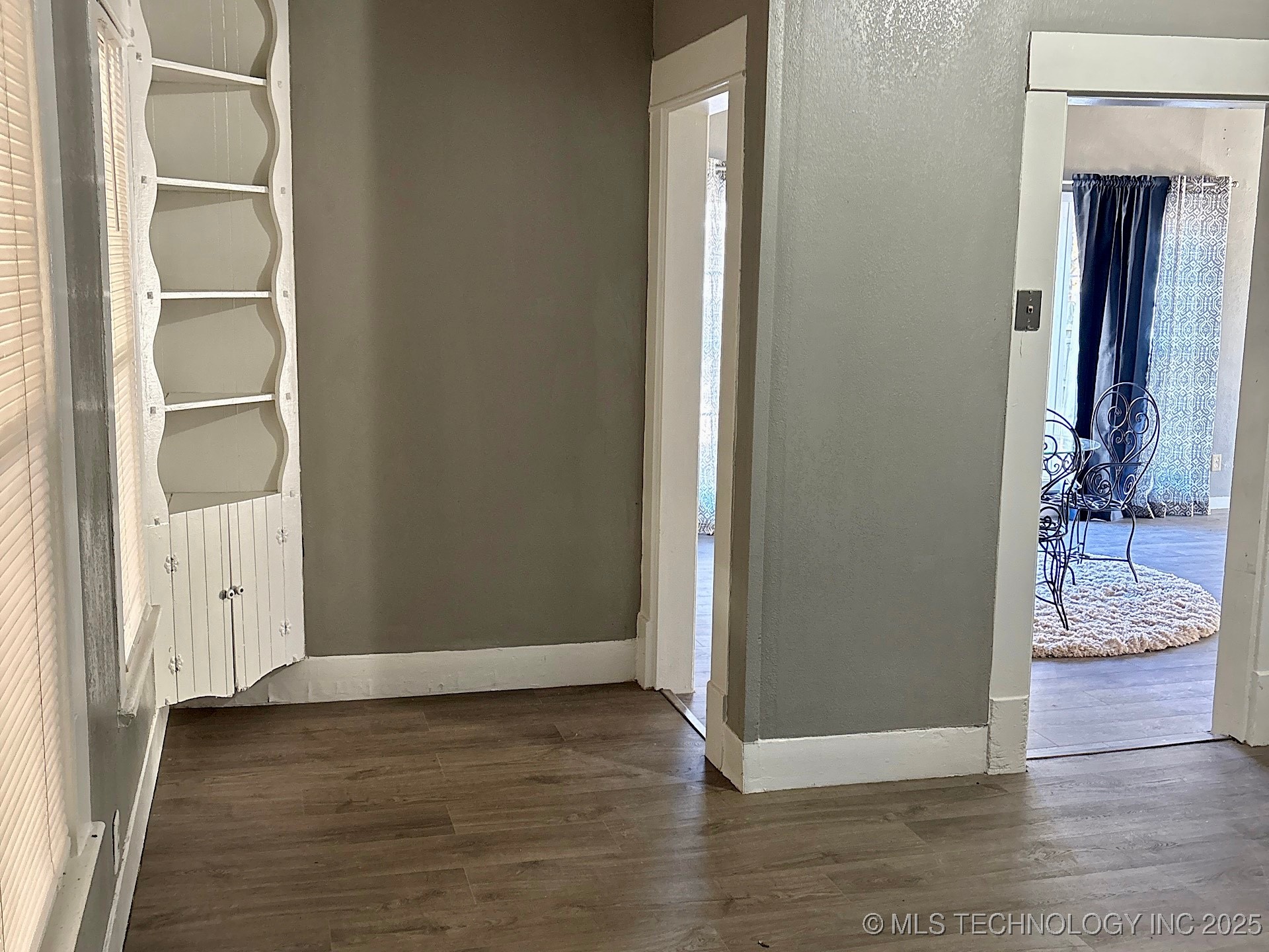 708 E Broadway Avenue Property Photo 40