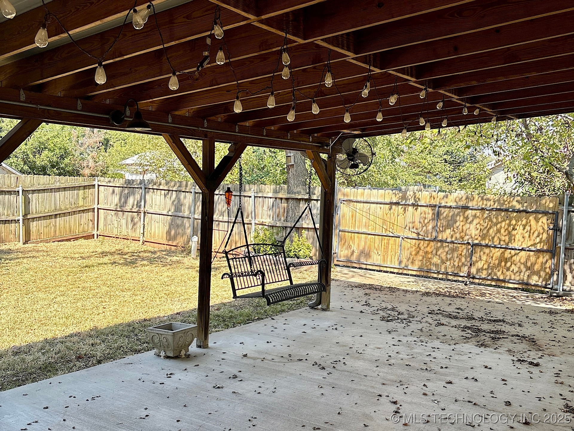 708 E Broadway Avenue Property Photo 51