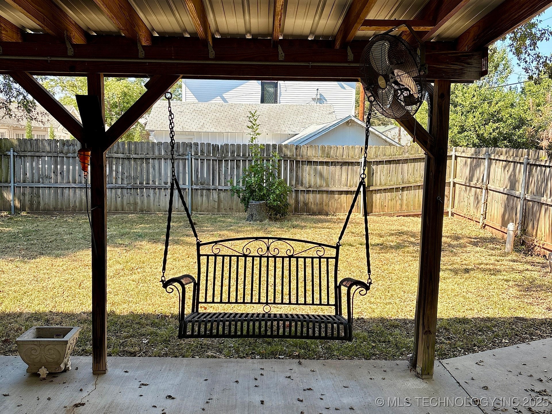 708 E Broadway Avenue Property Photo 52