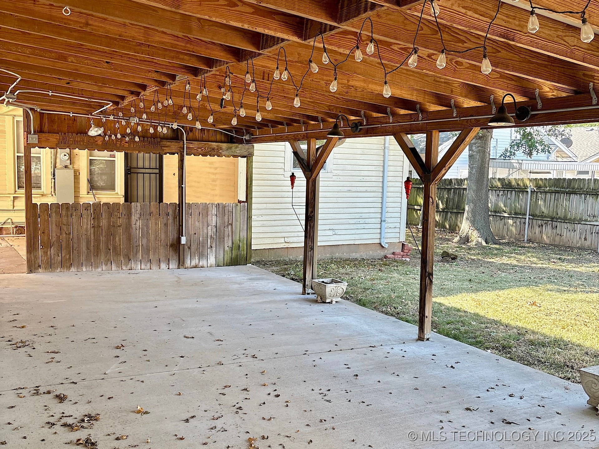 708 E Broadway Avenue Property Photo 56