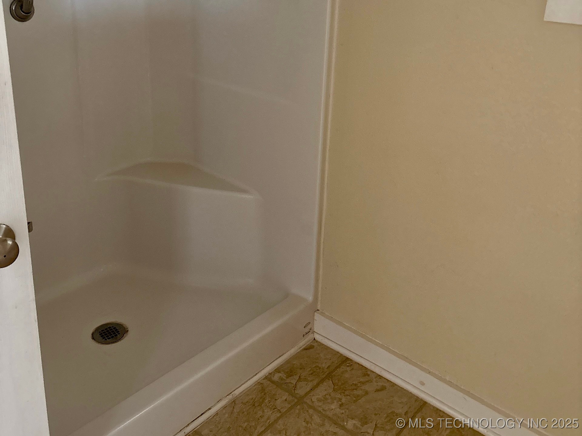 708 E Broadway Avenue Property Photo 68