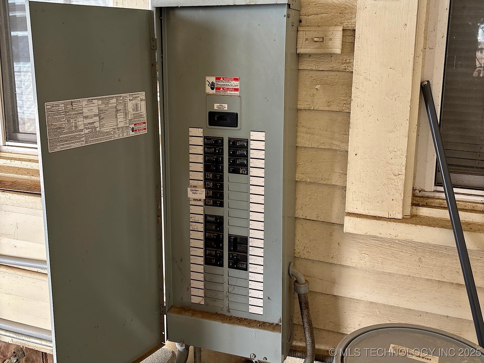 708 E Broadway Avenue Property Photo 77