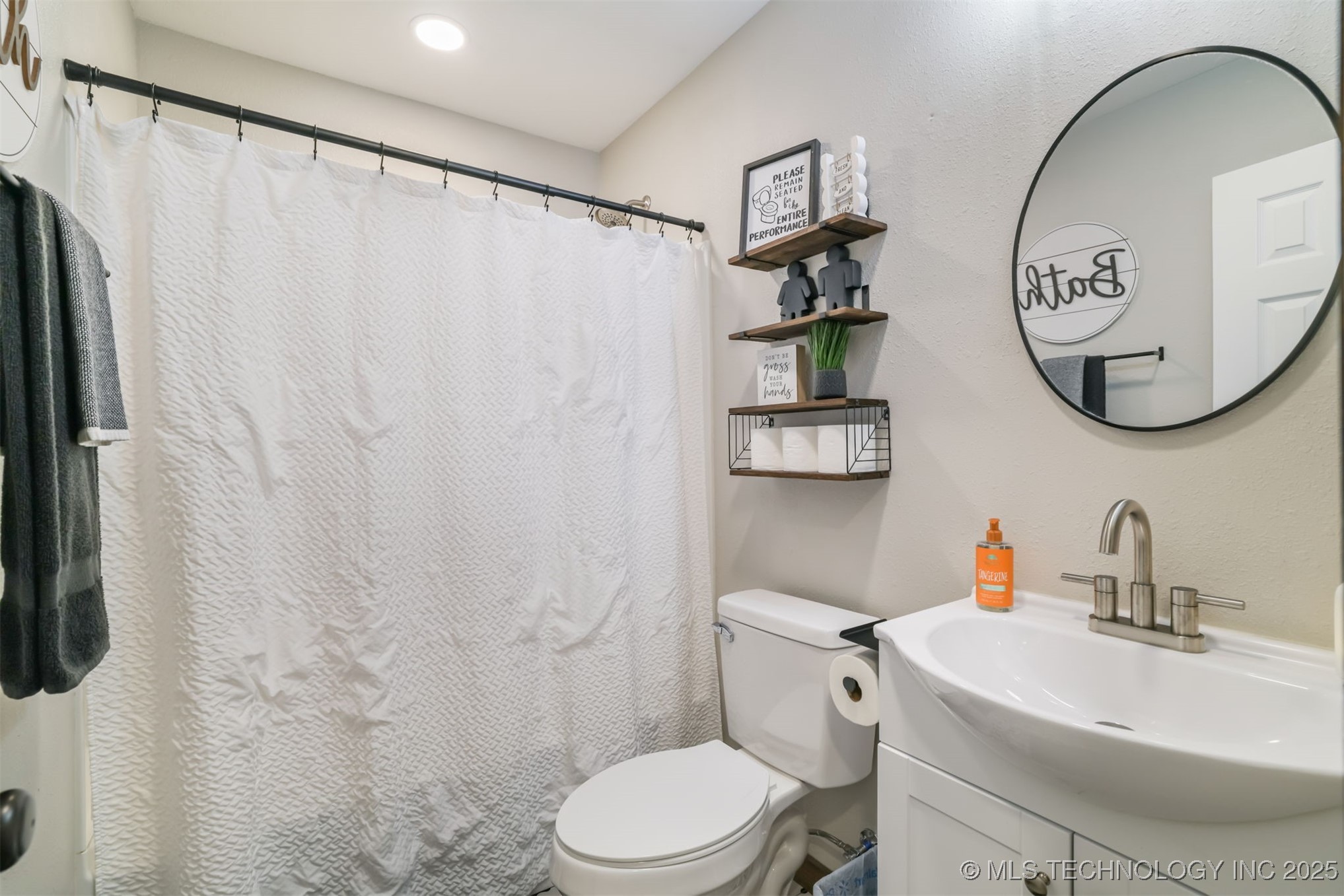 418 Hilltop Hollow Property Photo 20