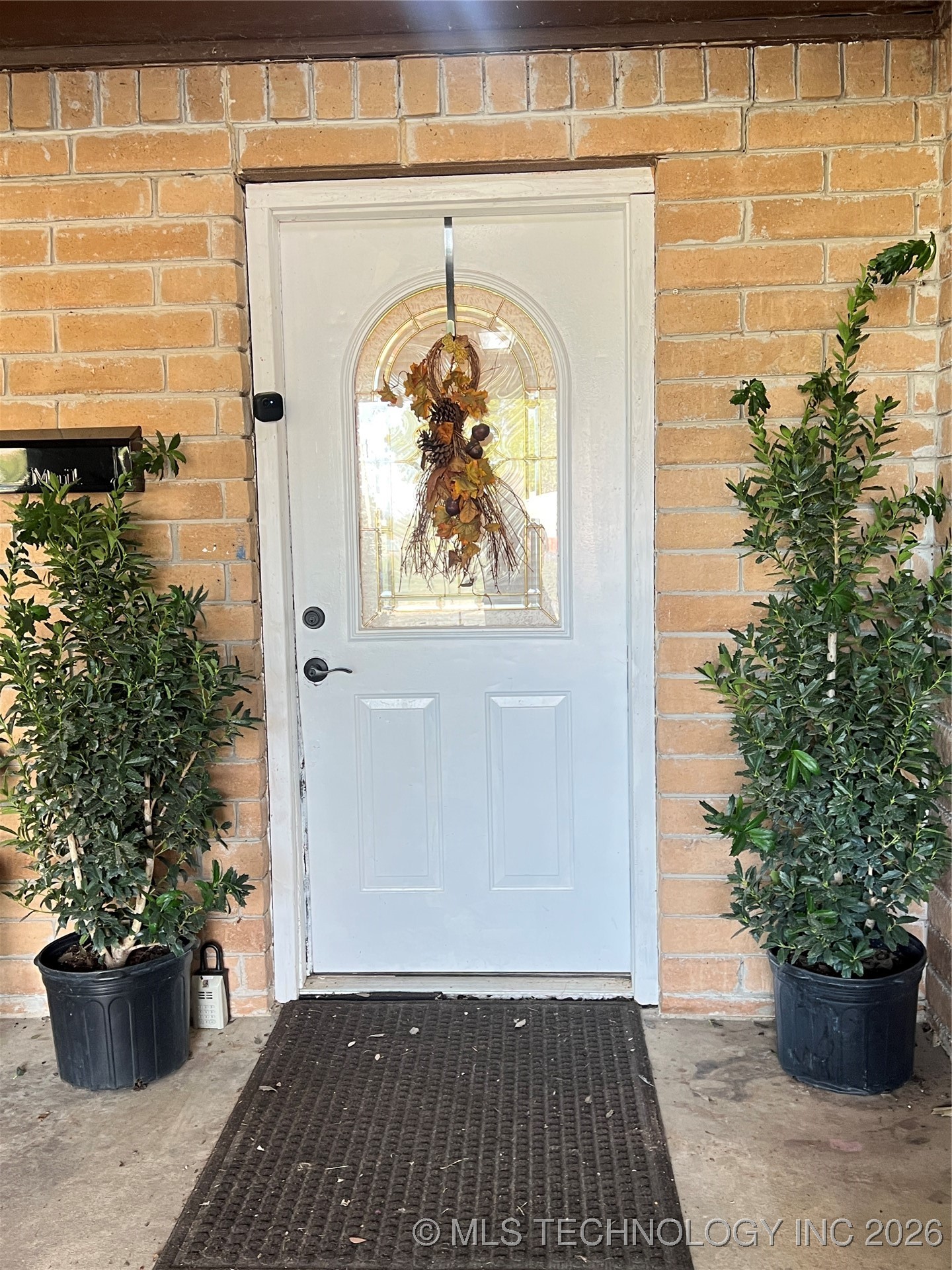 24273 Highway 2 Property Photo 2