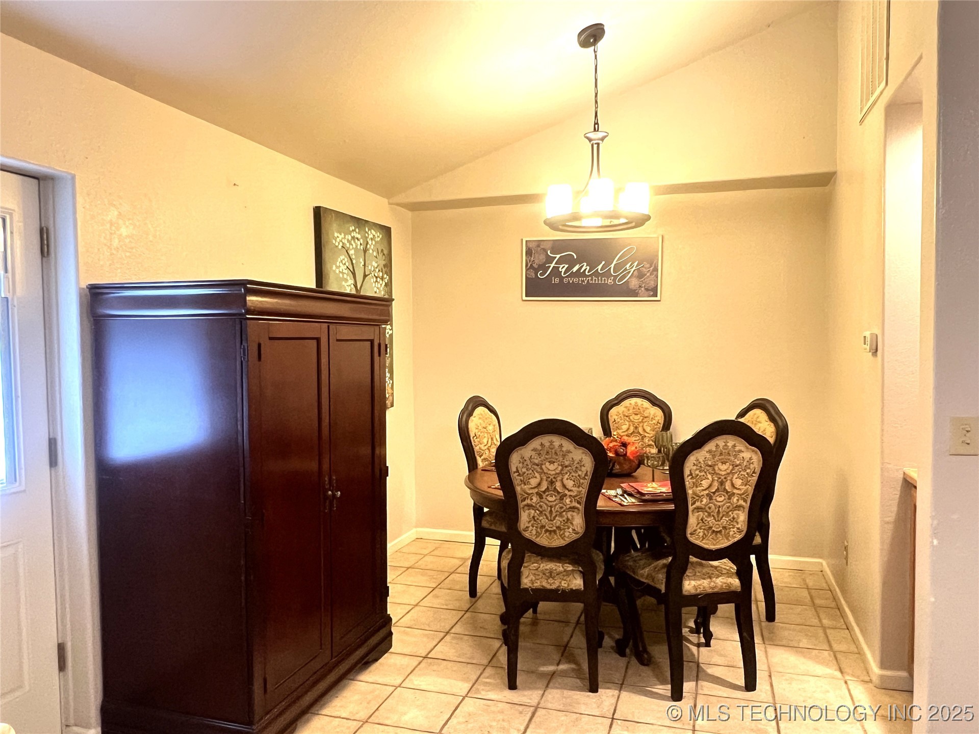 24273 Highway 2 Property Photo 20