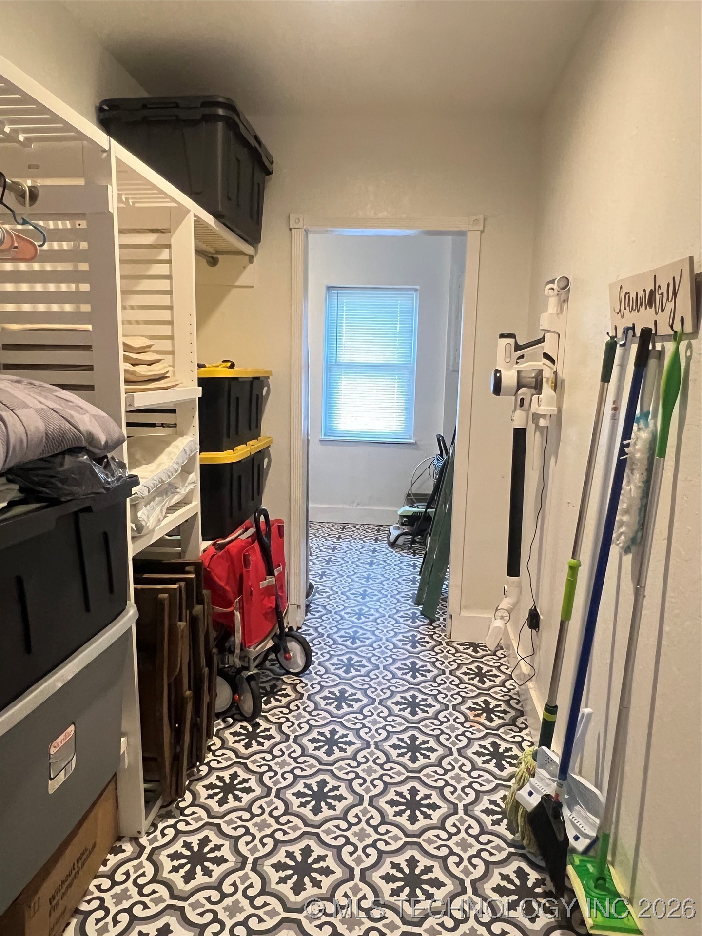 24273 Highway 2 Property Photo 44