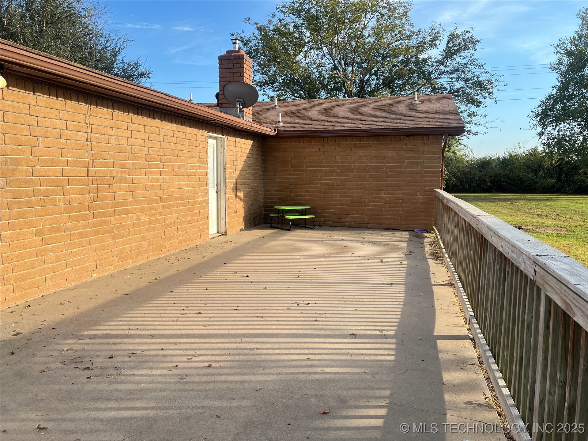 24273 Highway 2 Property Photo 53