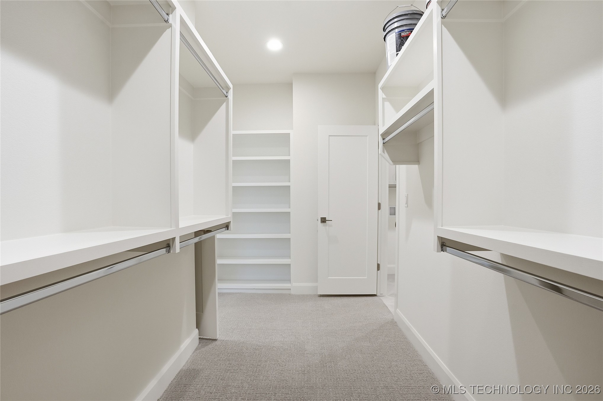 2118 E 138 Street Property Photo 35