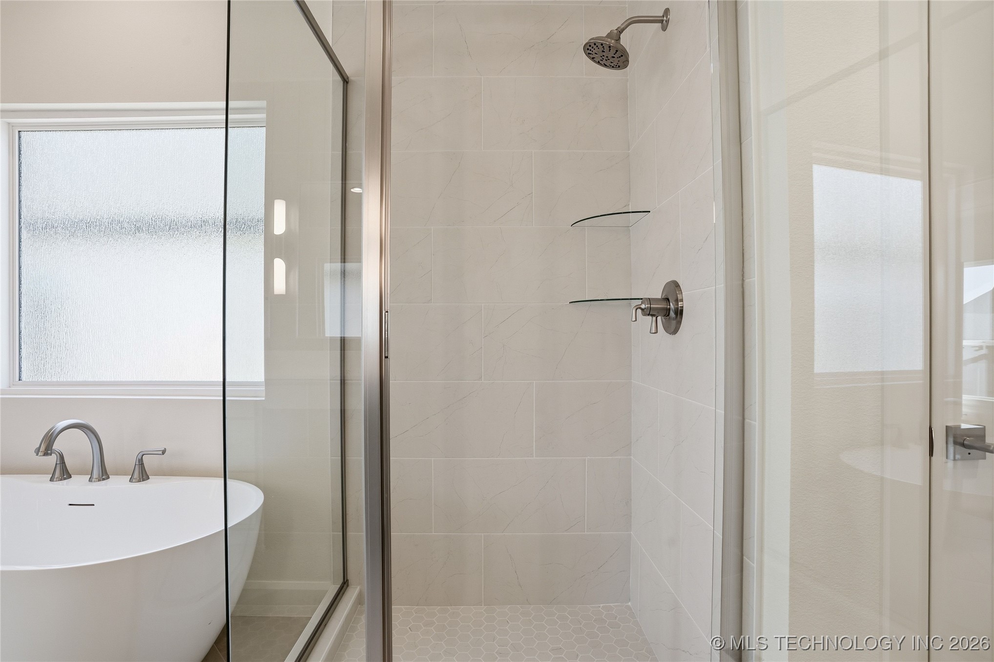 2118 E 138 Street Property Photo 38