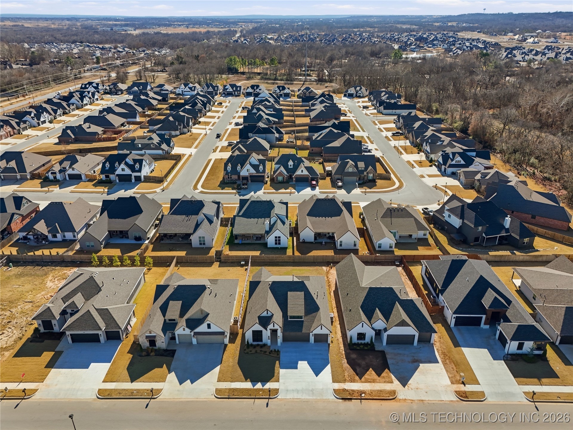 2118 E 138 Street Property Photo 51