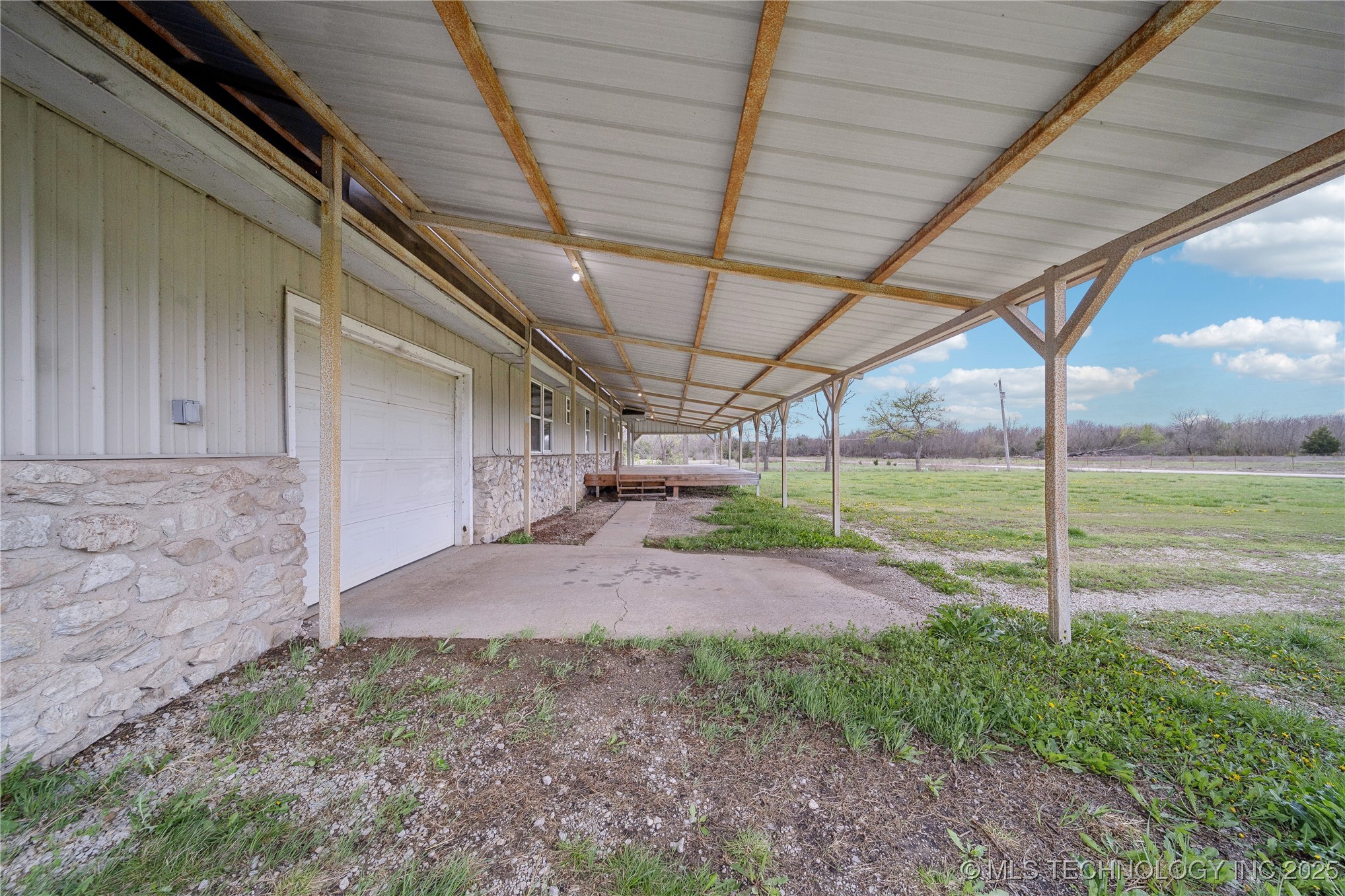 20728 Ns 409 Road Property Photo 5