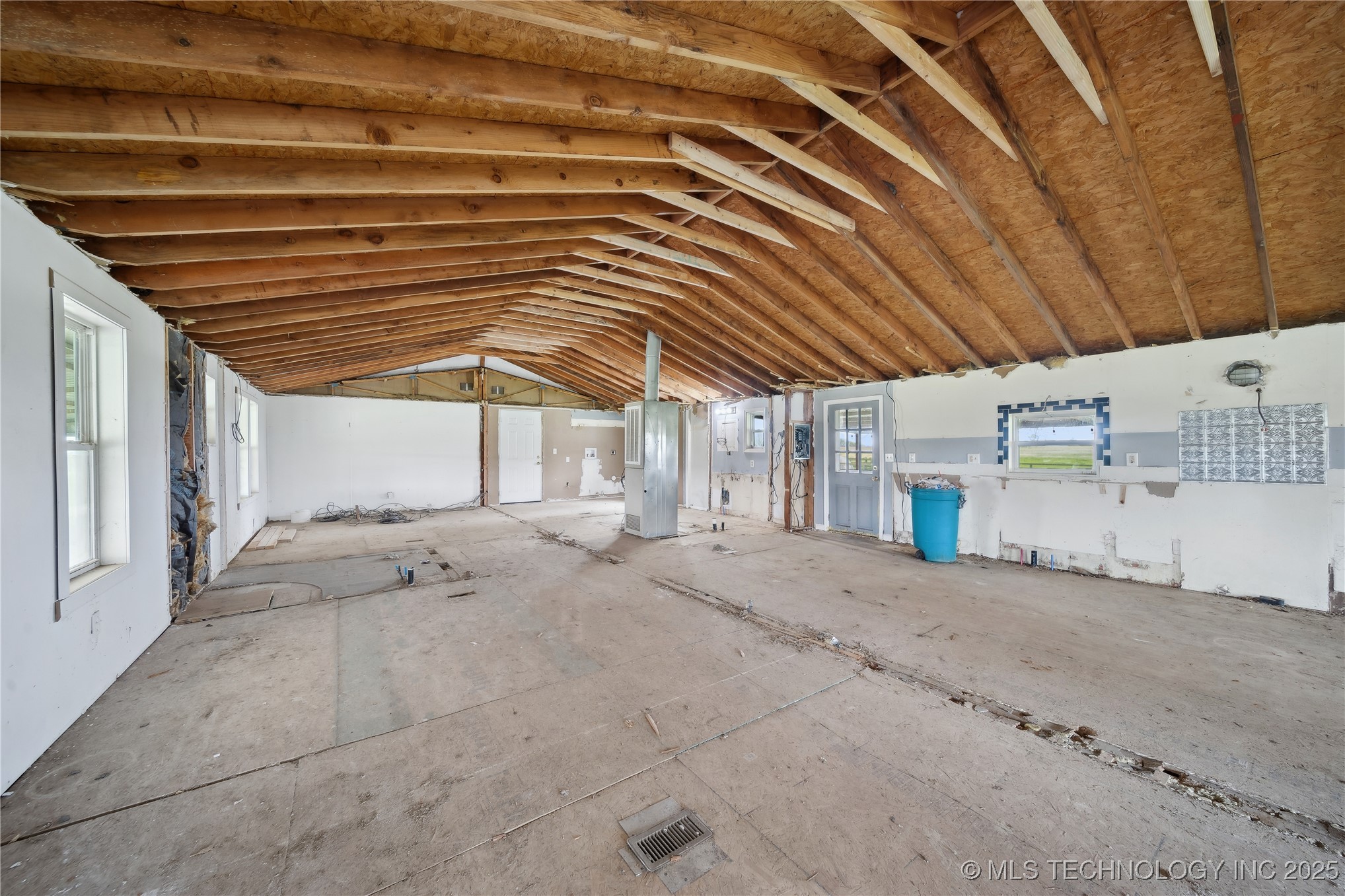 20728 Ns 409 Road Property Photo 14