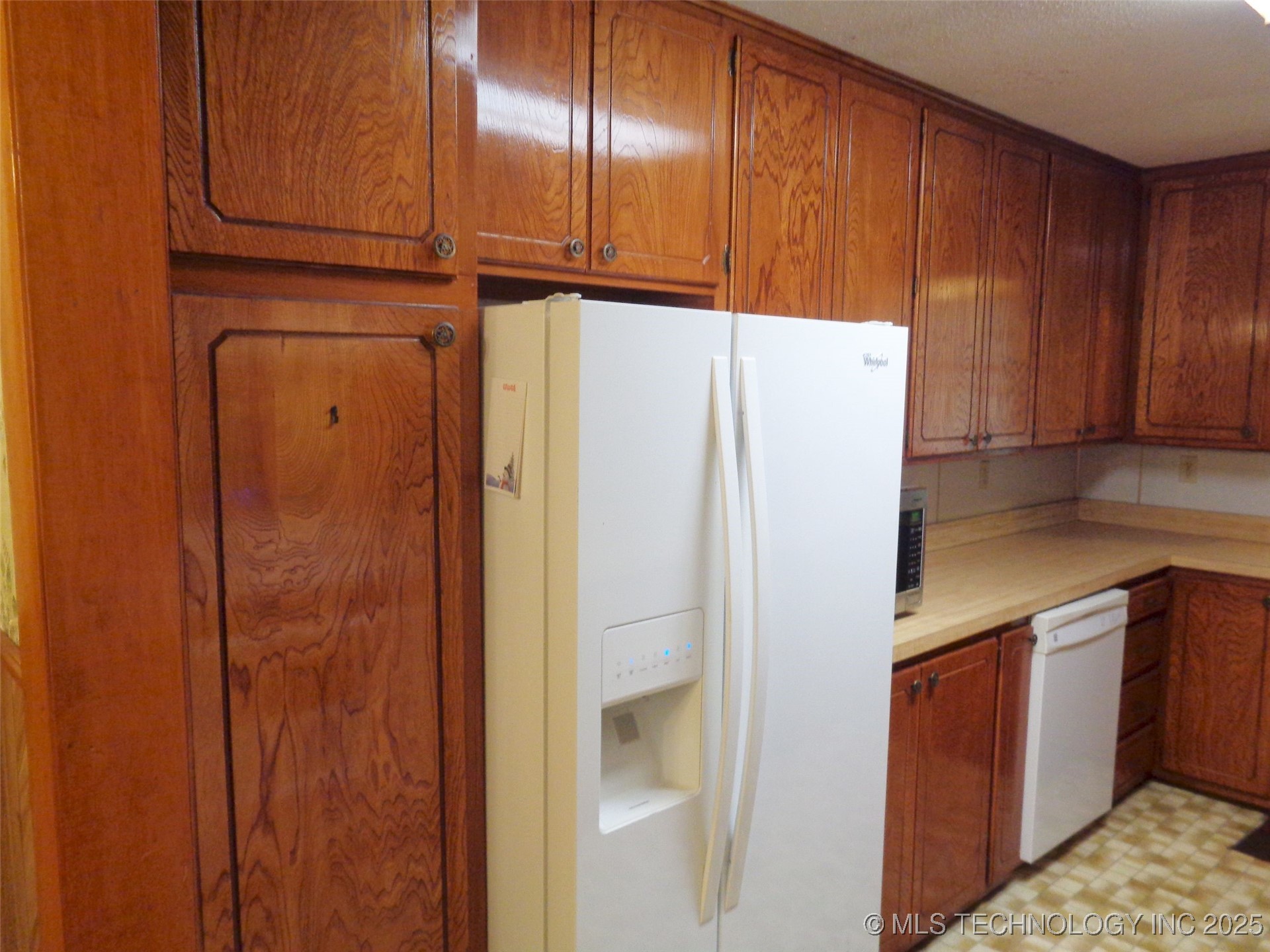 211 Oak Avenue Property Photo 12