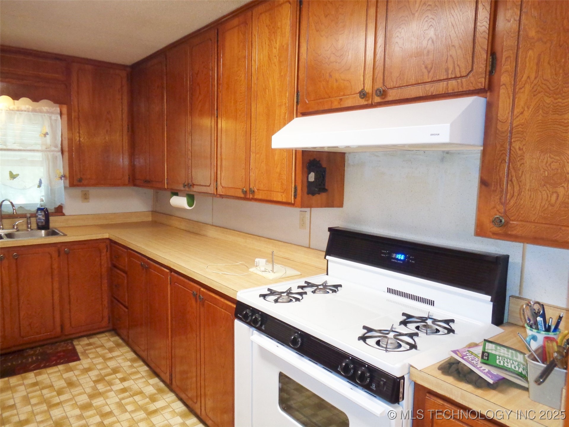 211 Oak Avenue Property Photo 13