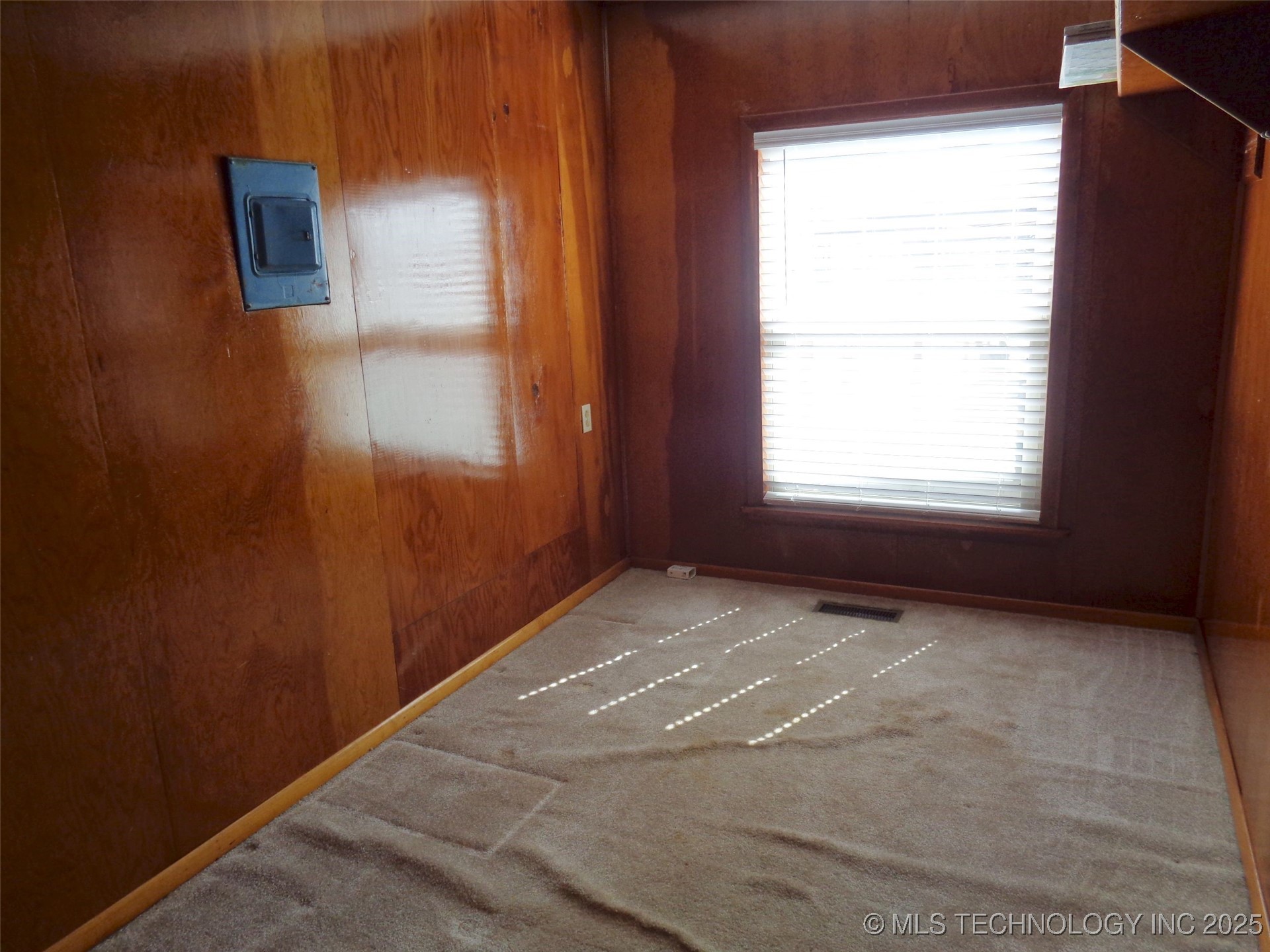 211 Oak Avenue Property Photo 16