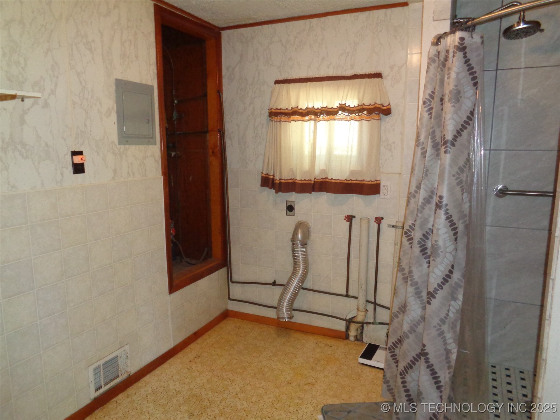 211 Oak Avenue Property Photo 21