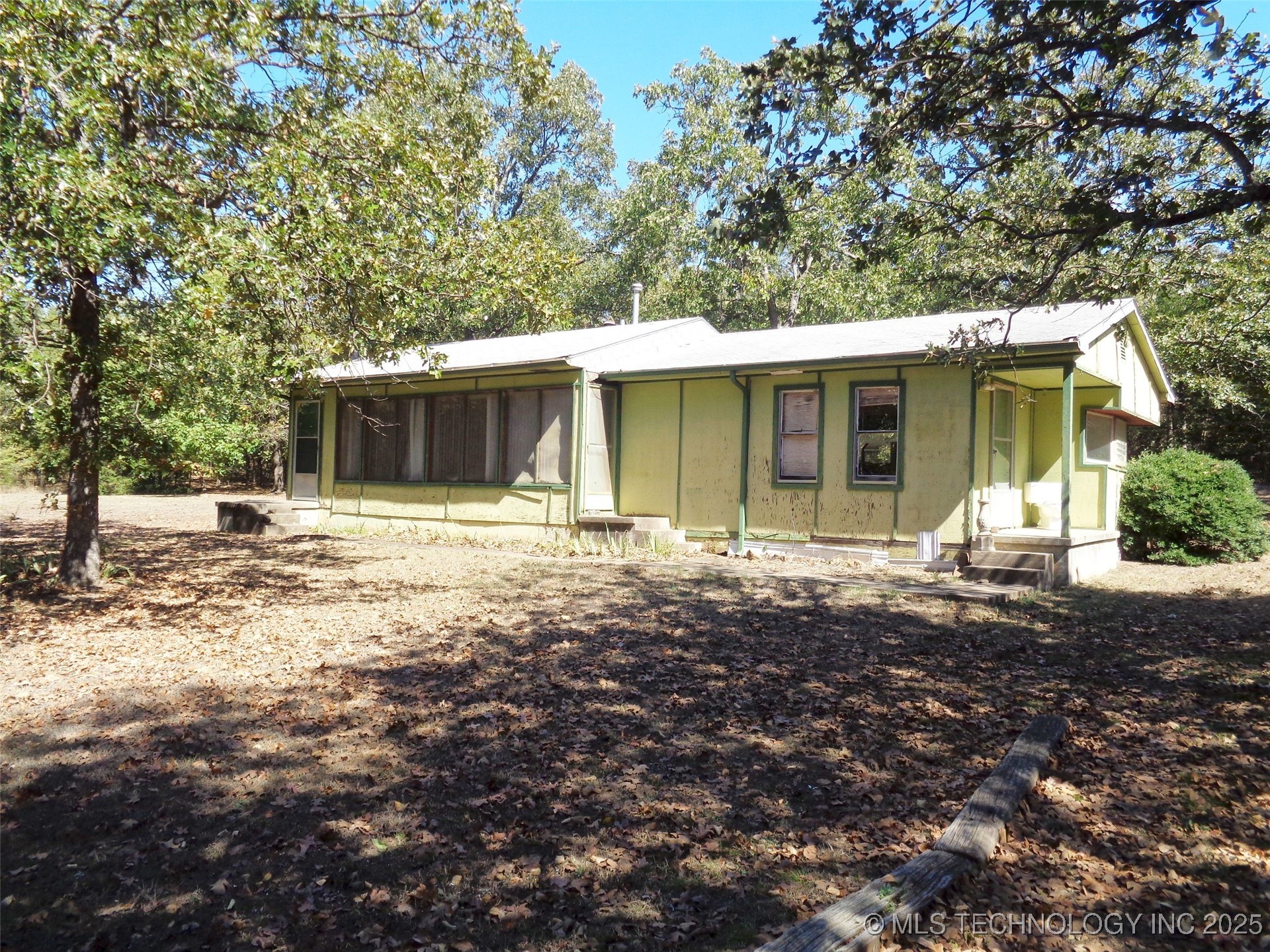 203 Oak Avenue Property Photo 1