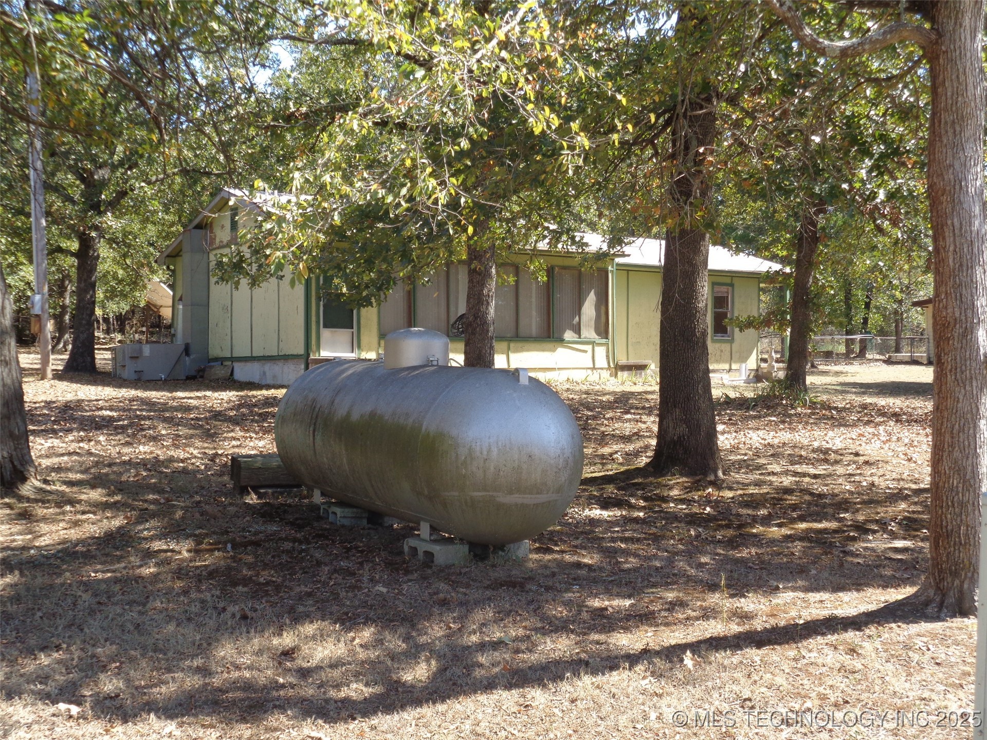 203 Oak Avenue Property Photo 4