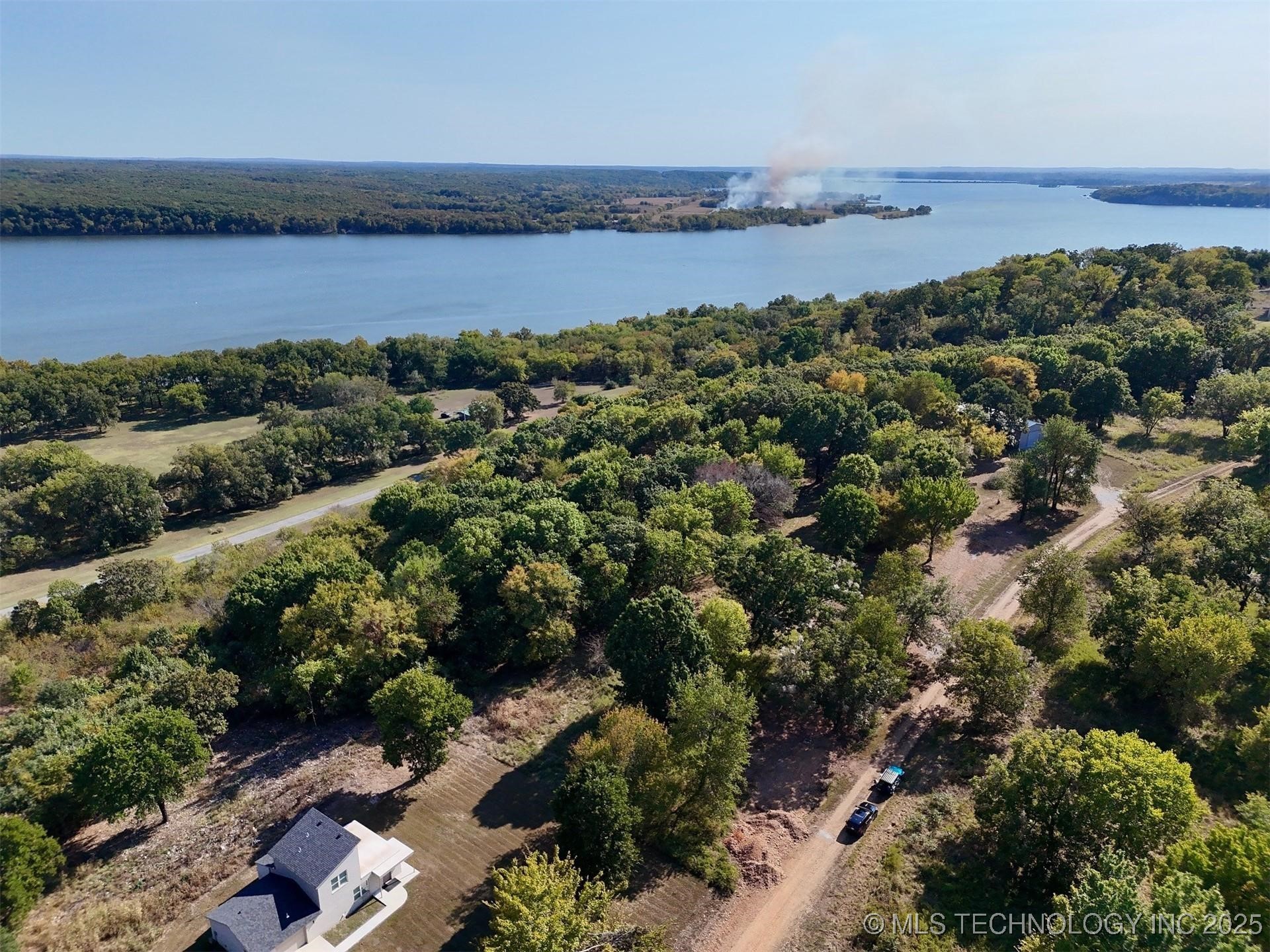 3188 N 4403 Lane Property Photo 6