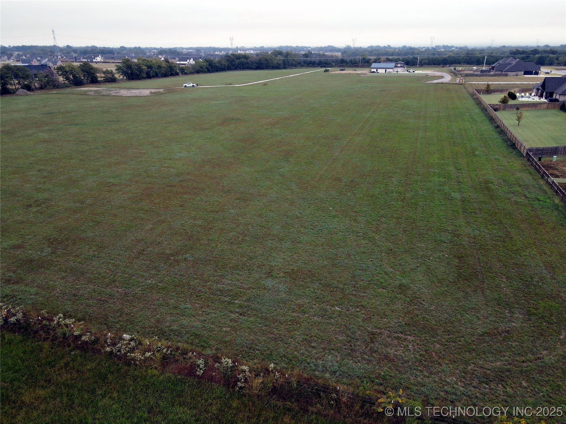 17670 S Yale Avenue Property Photo 5