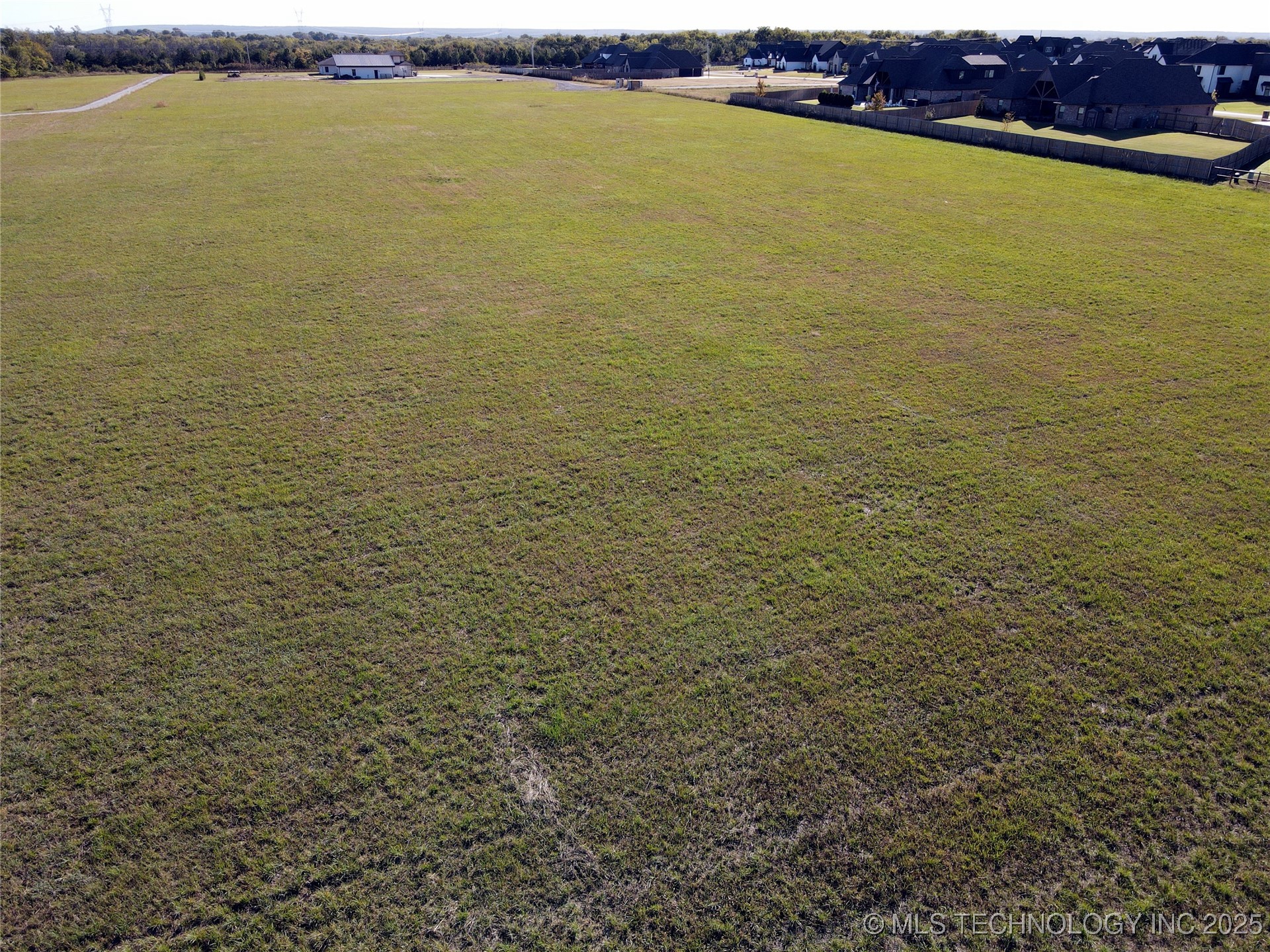 17670 S Yale Avenue Property Photo 6