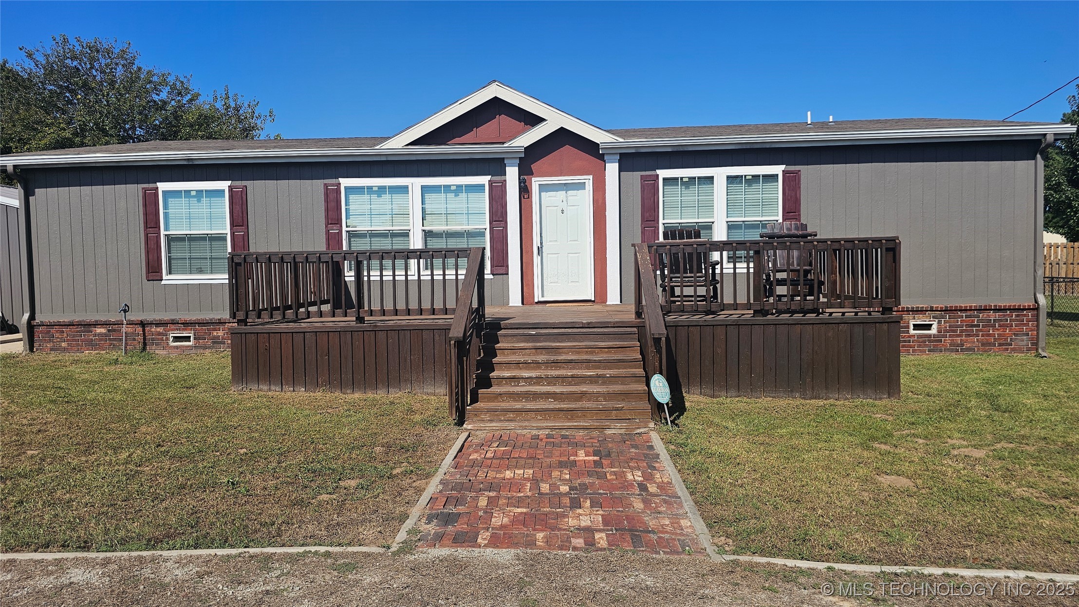 49 Pine Road Property Photo 5