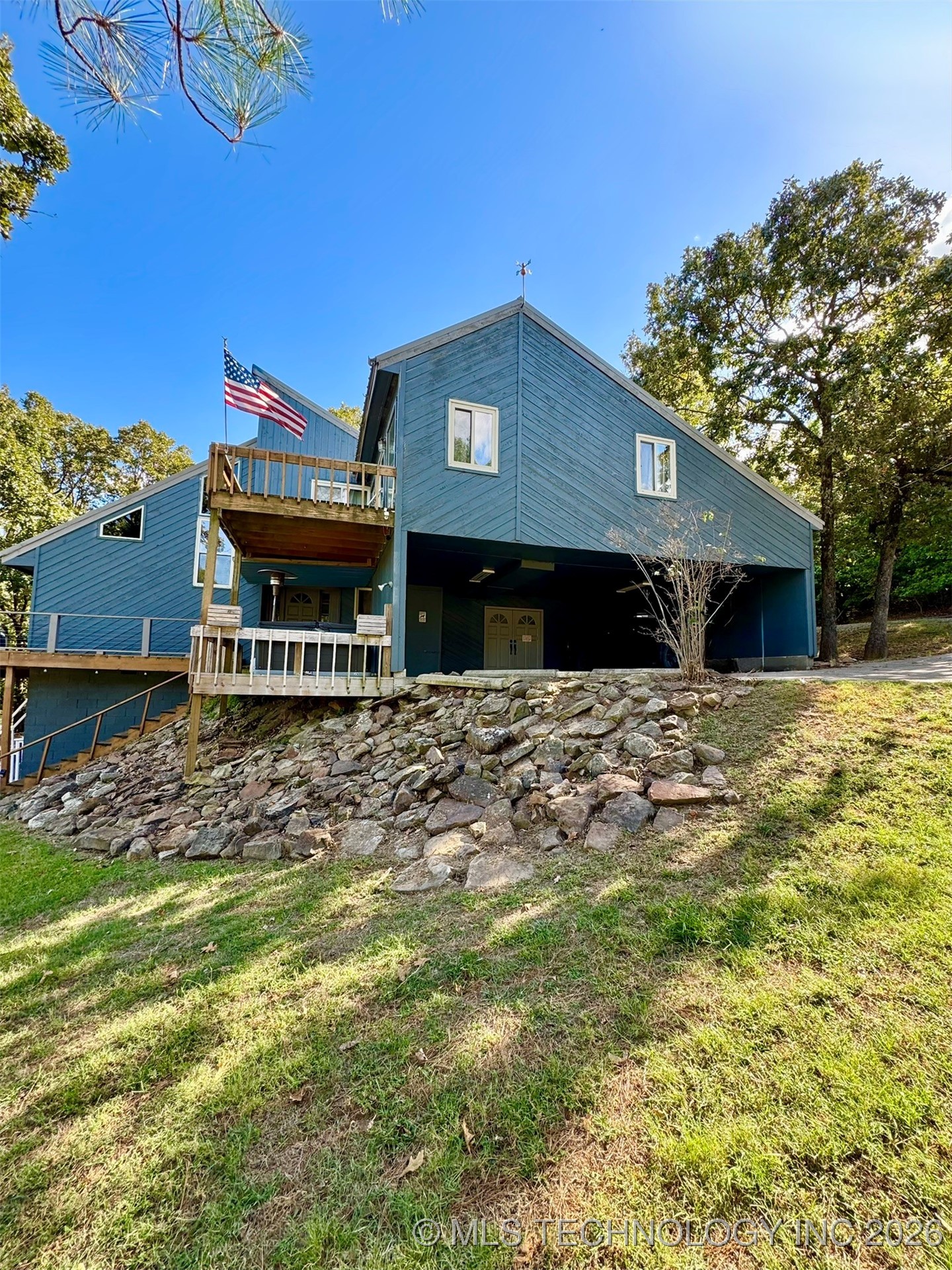 1048 Robin Hood Road Property Photo 6