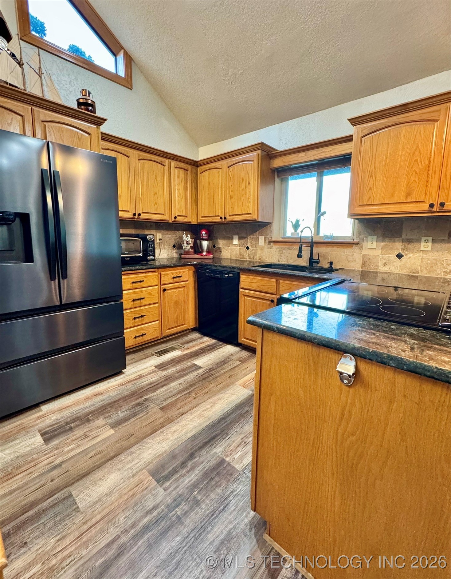 1048 Robin Hood Road Property Photo 20