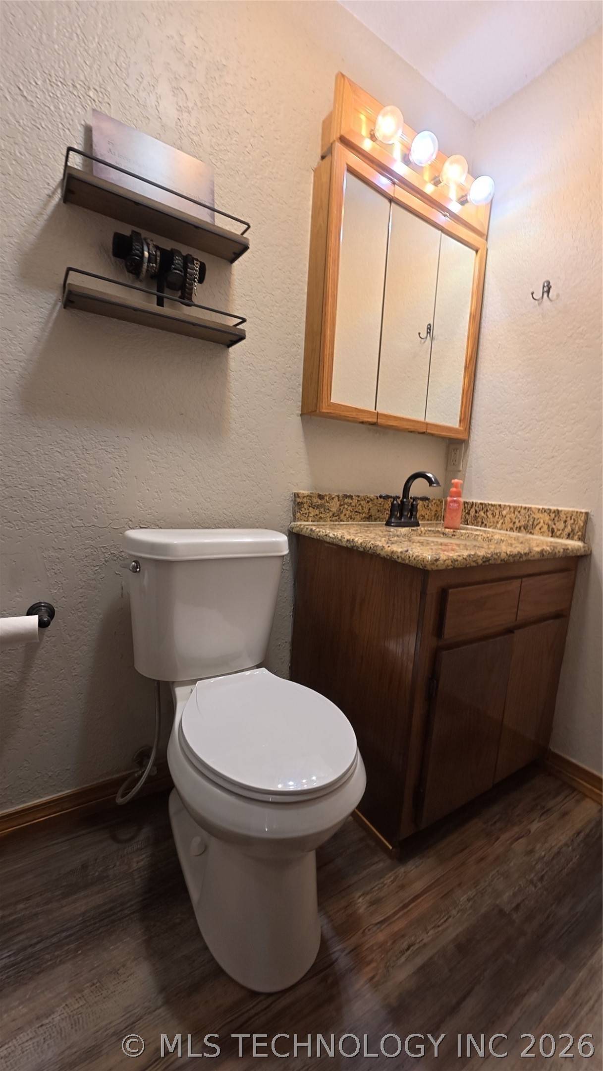 1048 Robin Hood Road Property Photo 35