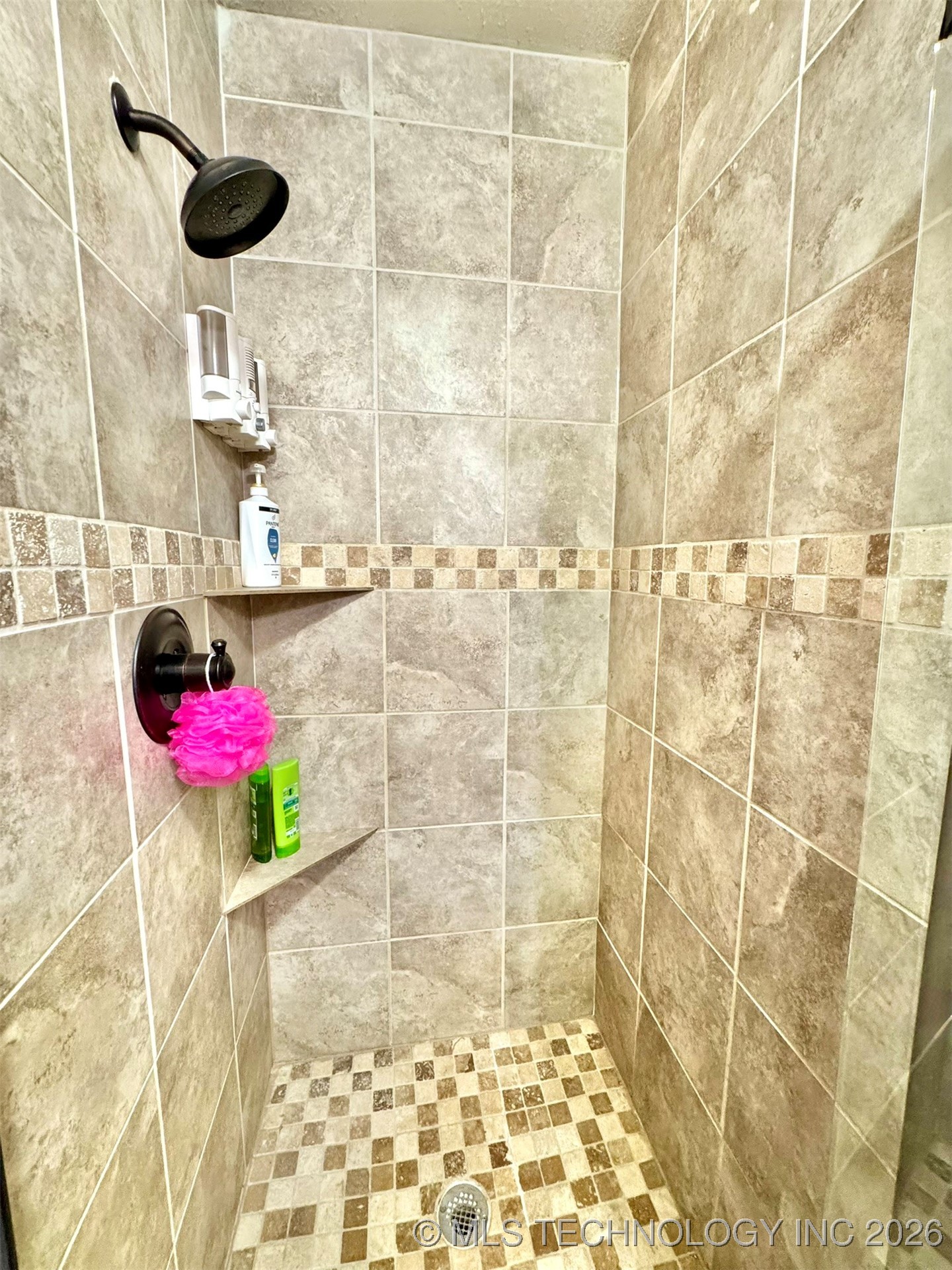 1048 Robin Hood Road Property Photo 37