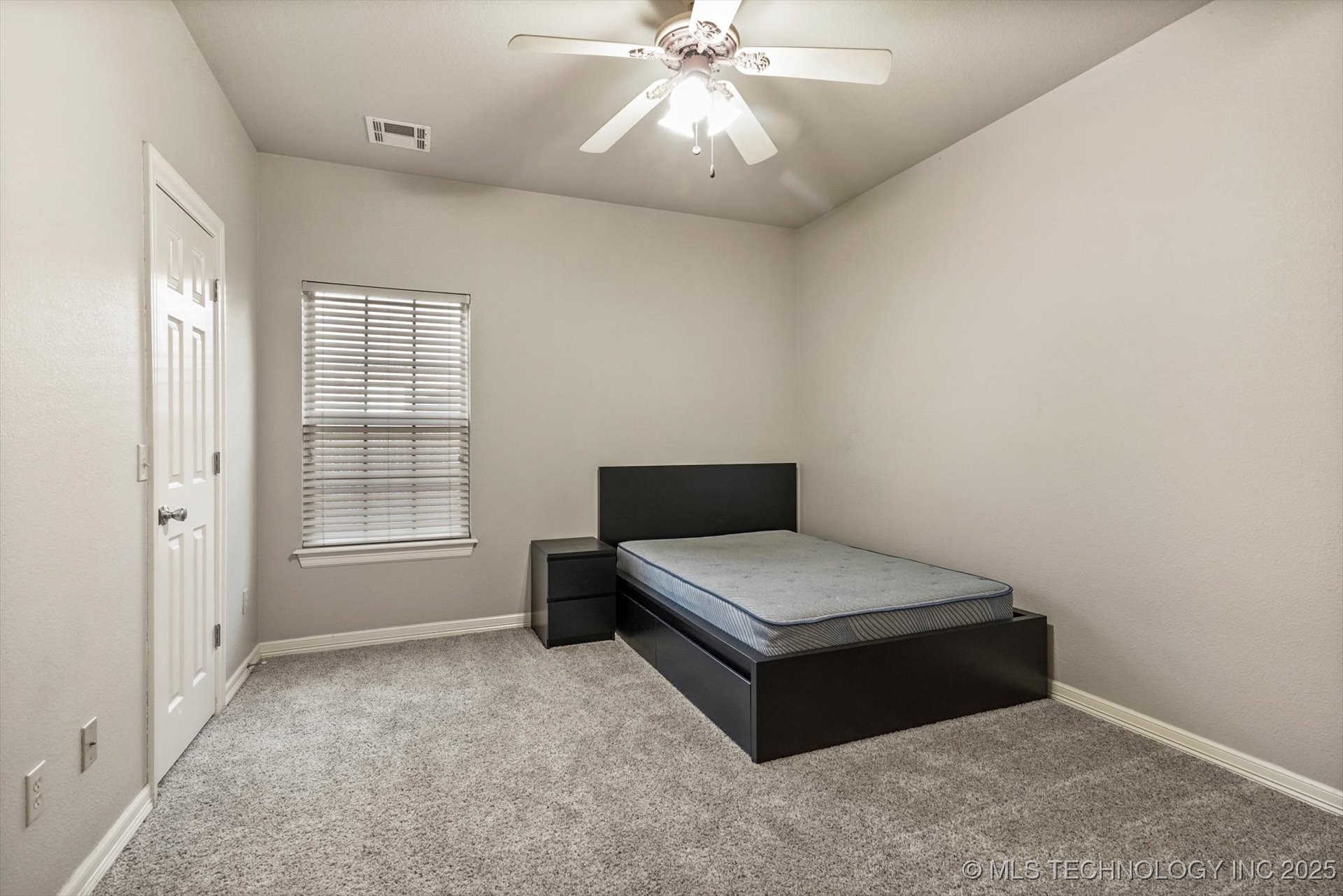 8812 E 110th Street Property Photo 15