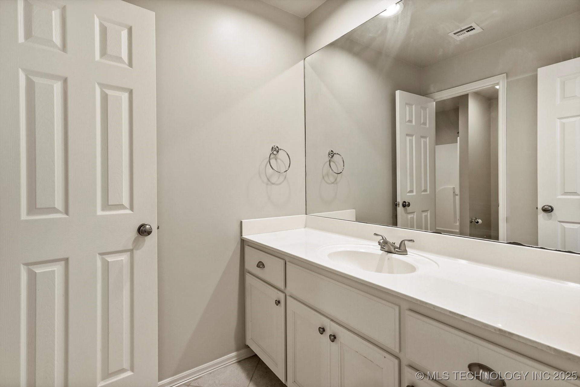 8812 E 110th Street Property Photo 24