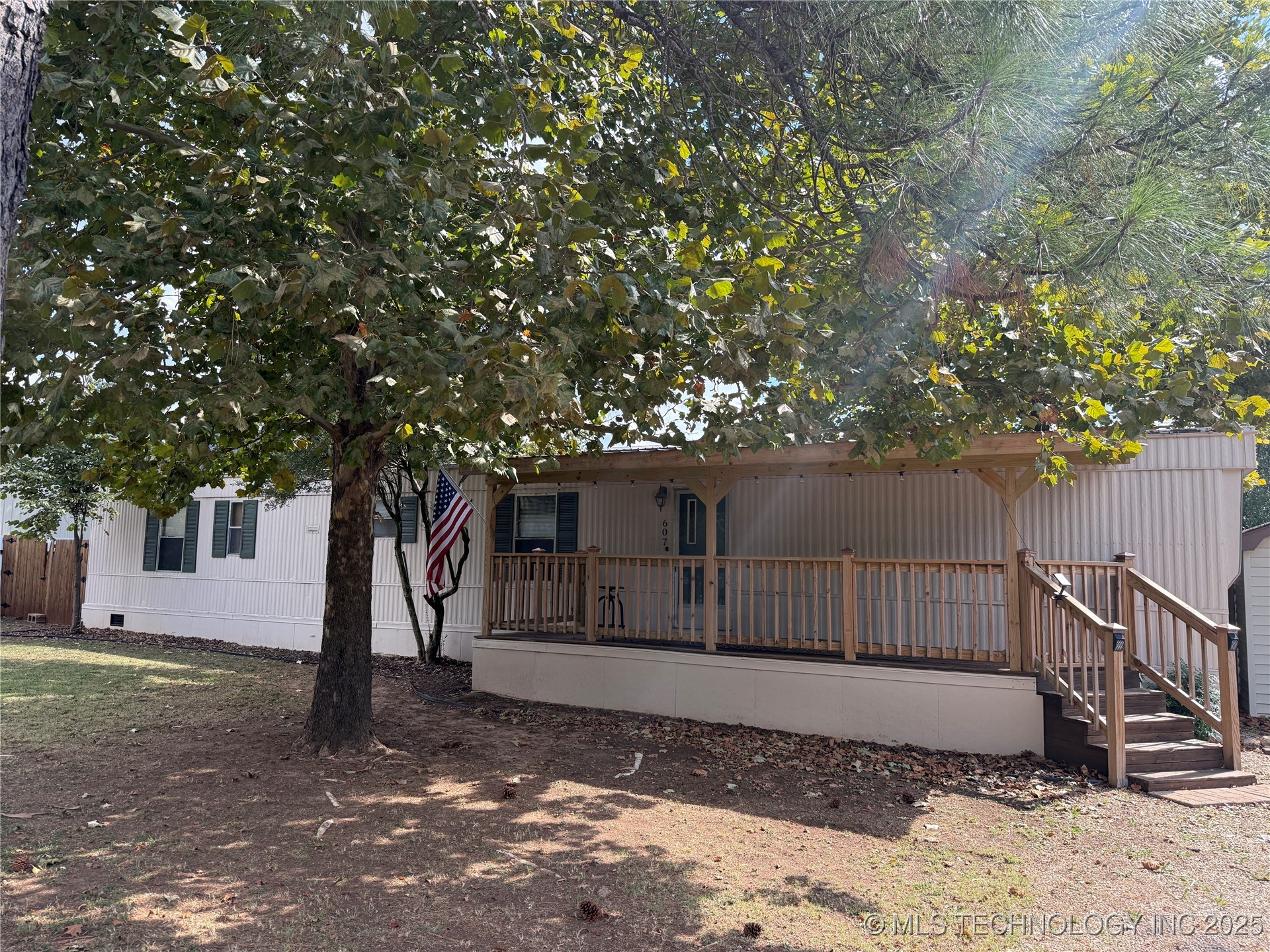 607 Terrace Property Photo 1