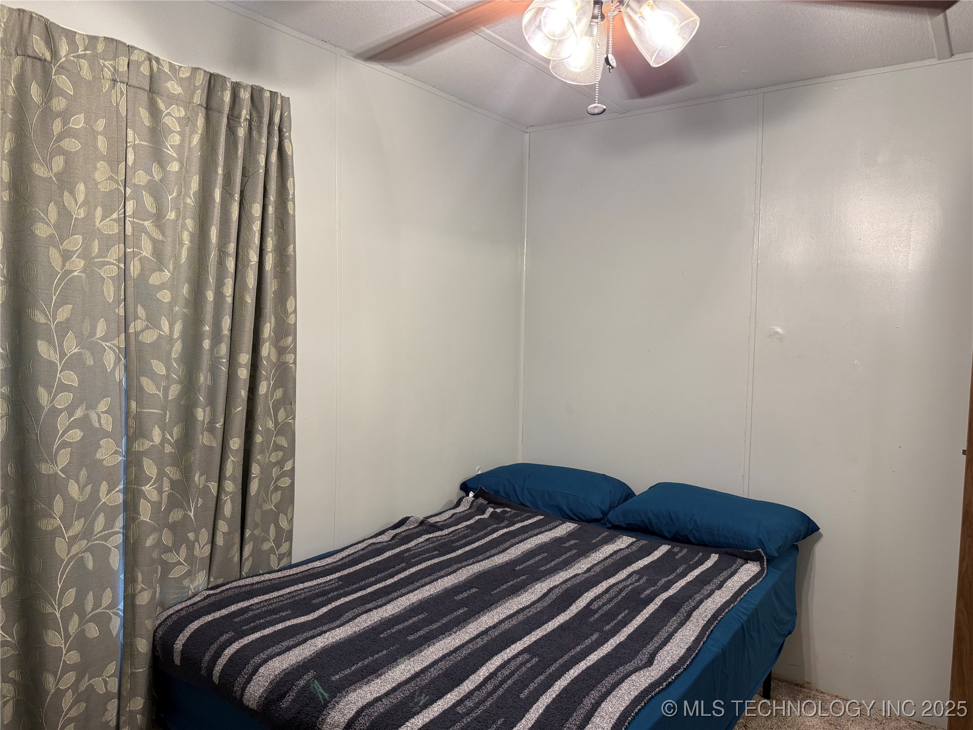 607 Terrace Property Photo 7