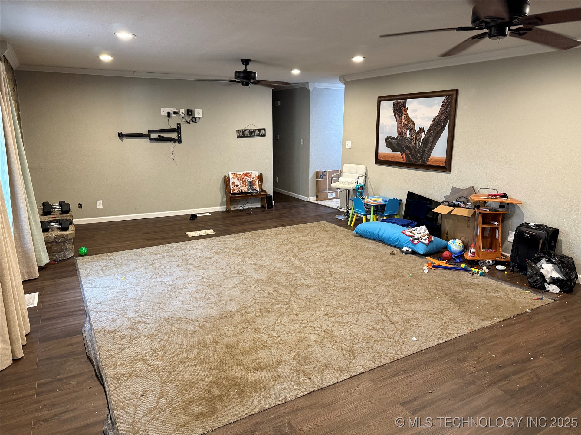 2380 S 77th Street East Property Photo 3